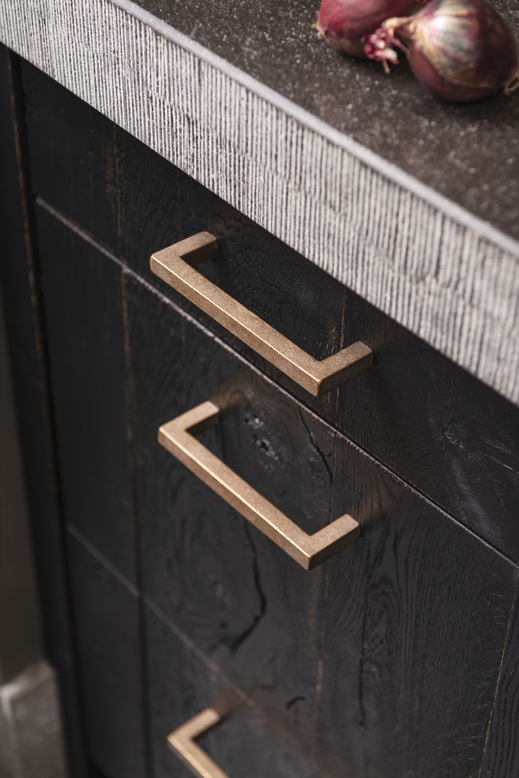 kast met luxe grepen