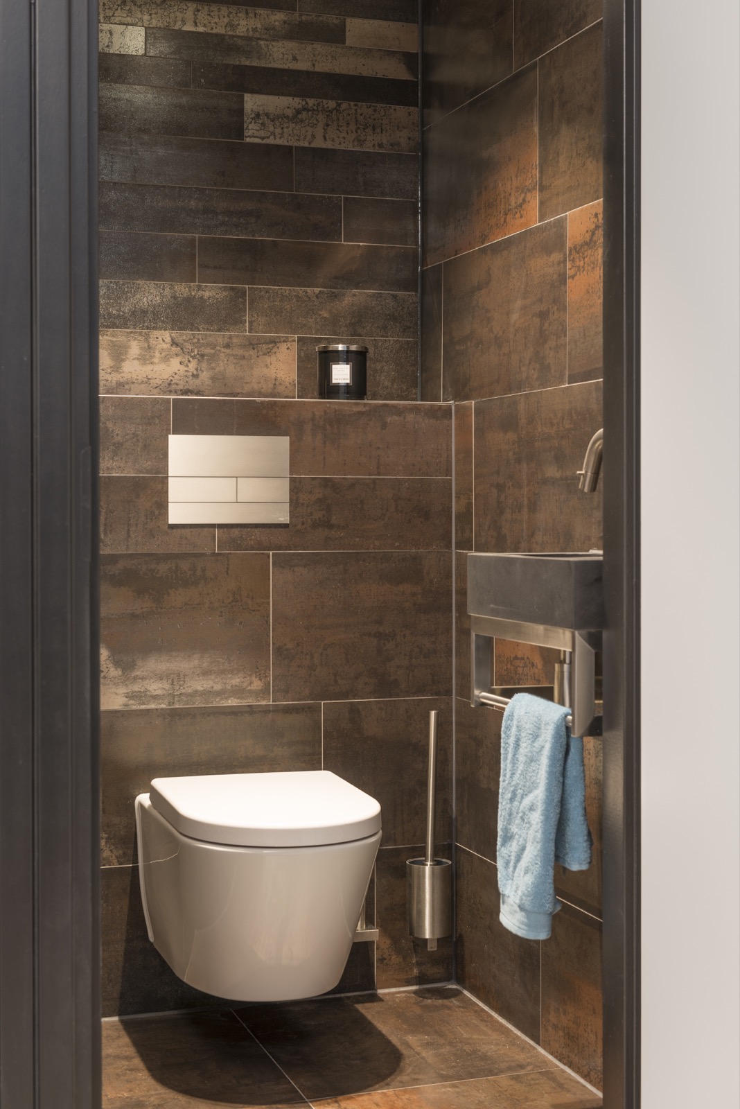 luxe toilet