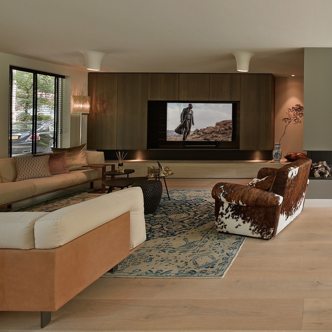 woonkamer met houten vloer