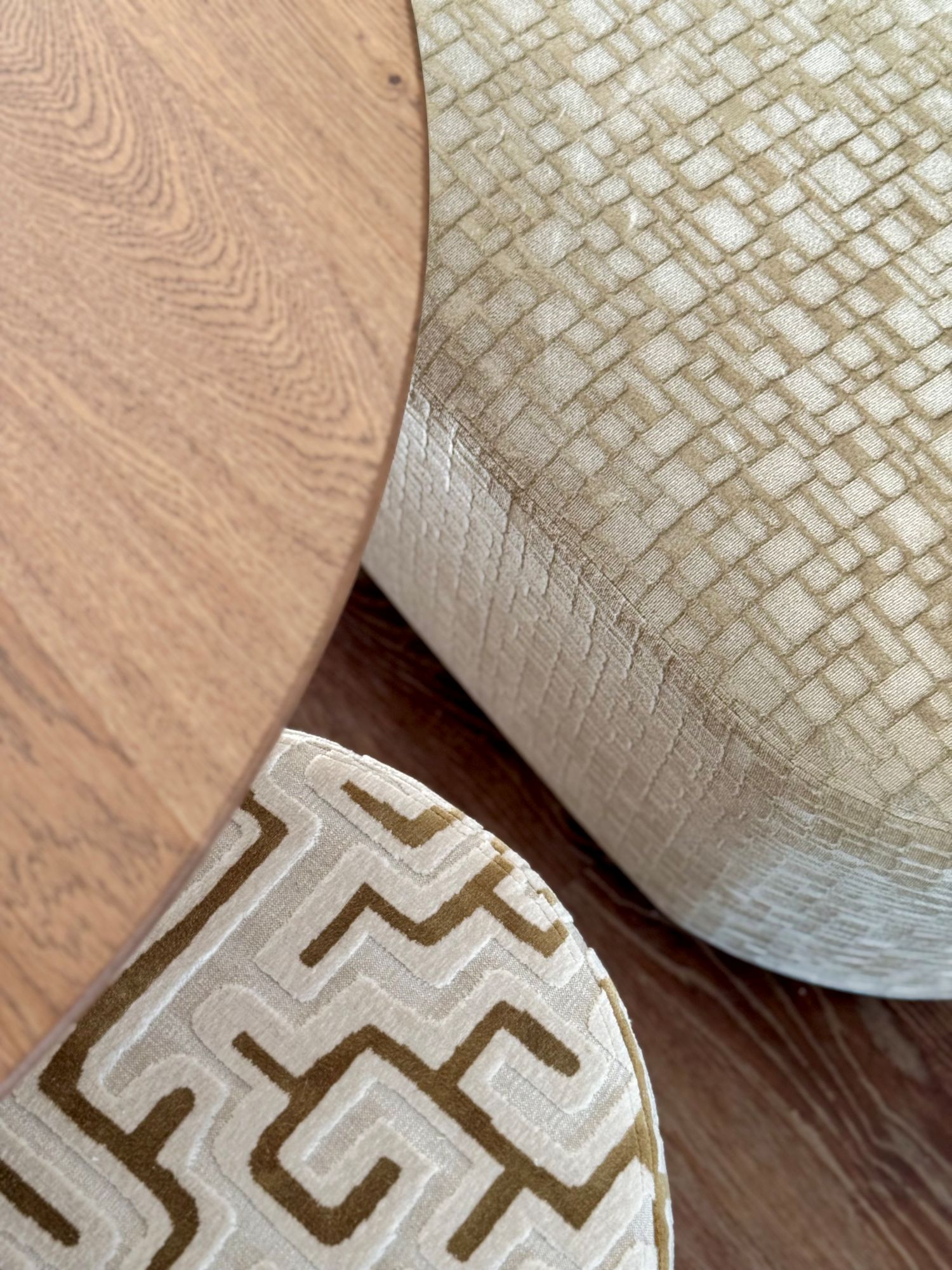close up eettafel