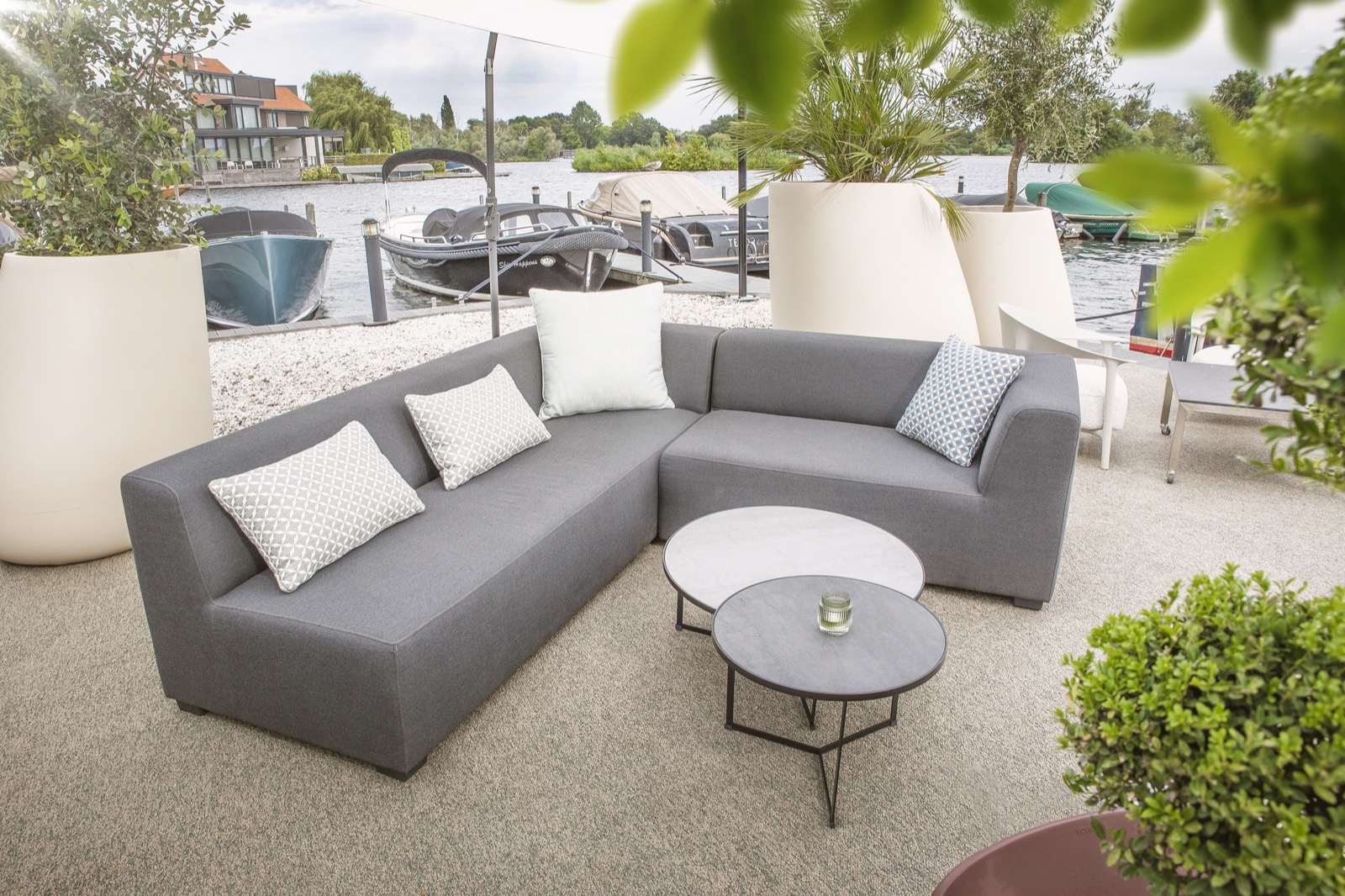 luxe loungebank buiten