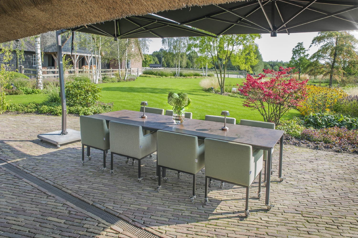 tuintafel met stoelen
