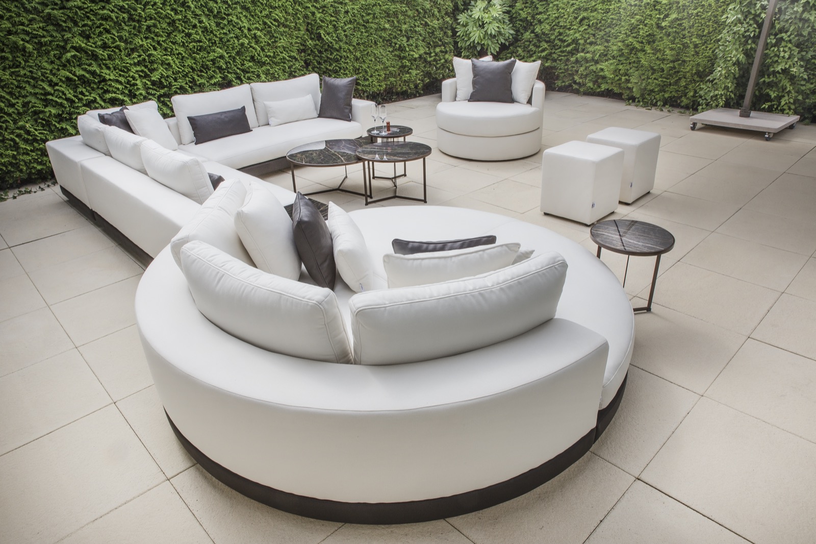 high-end loungeset