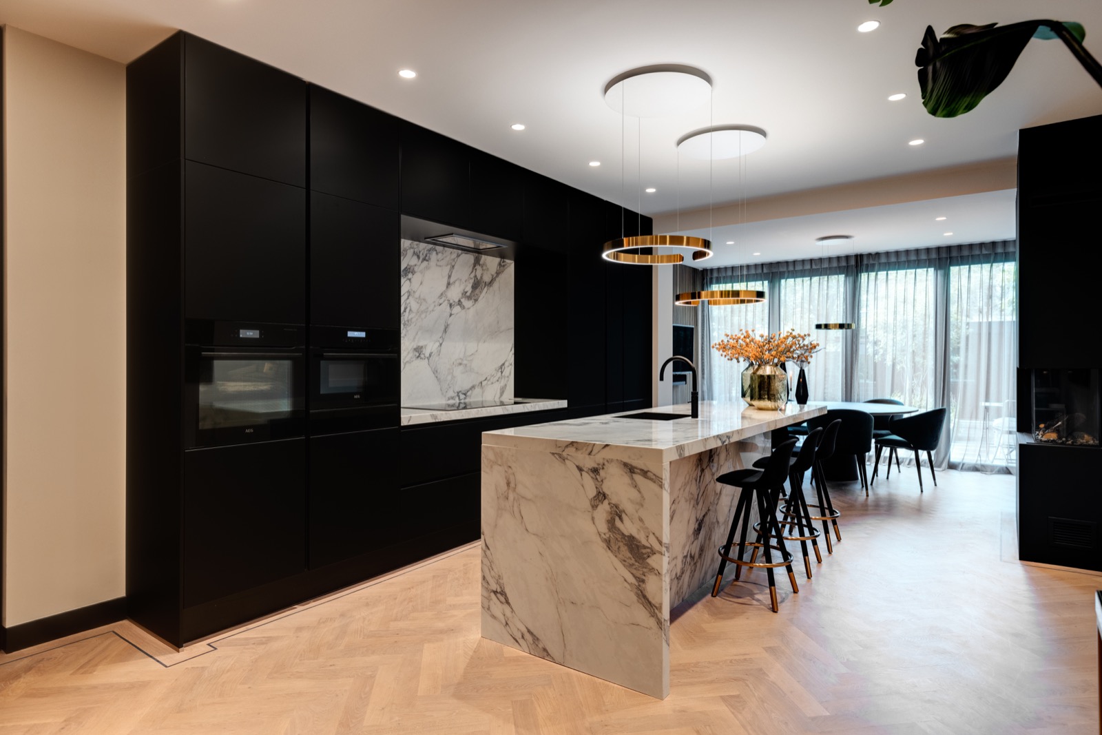 keuken met luxe pui