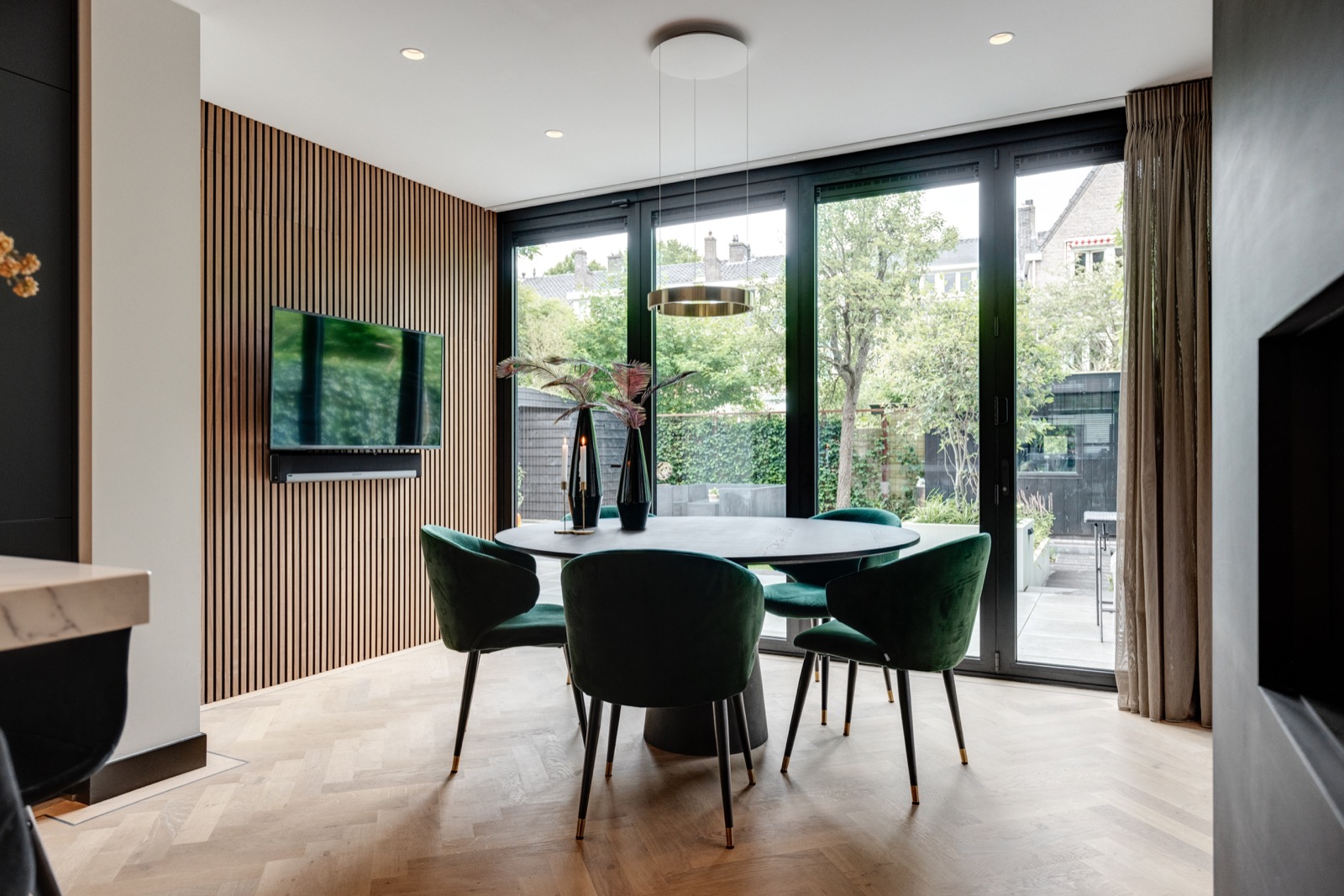 eetkamer met design pui