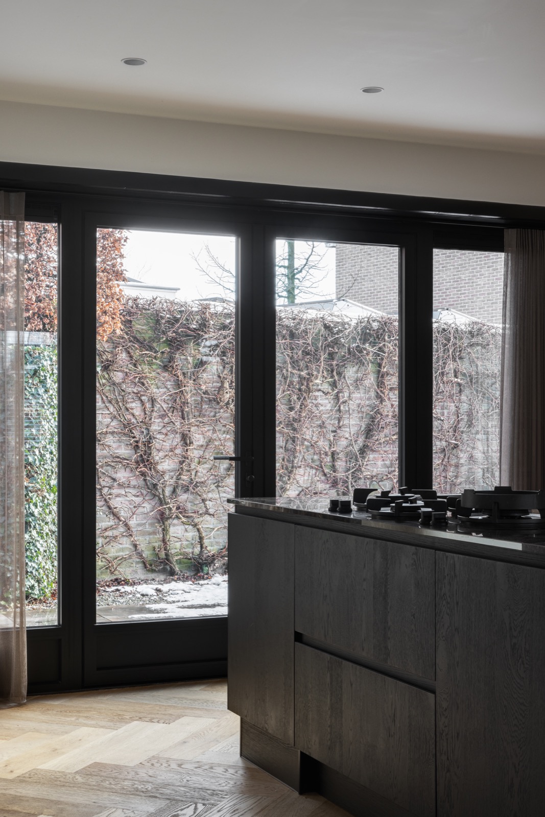 dubbele stalen deuren met glas