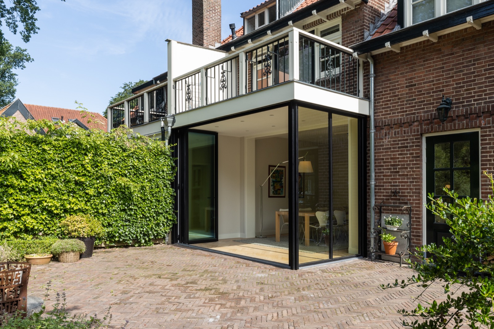 aanbouw met luxe schuifdeuren