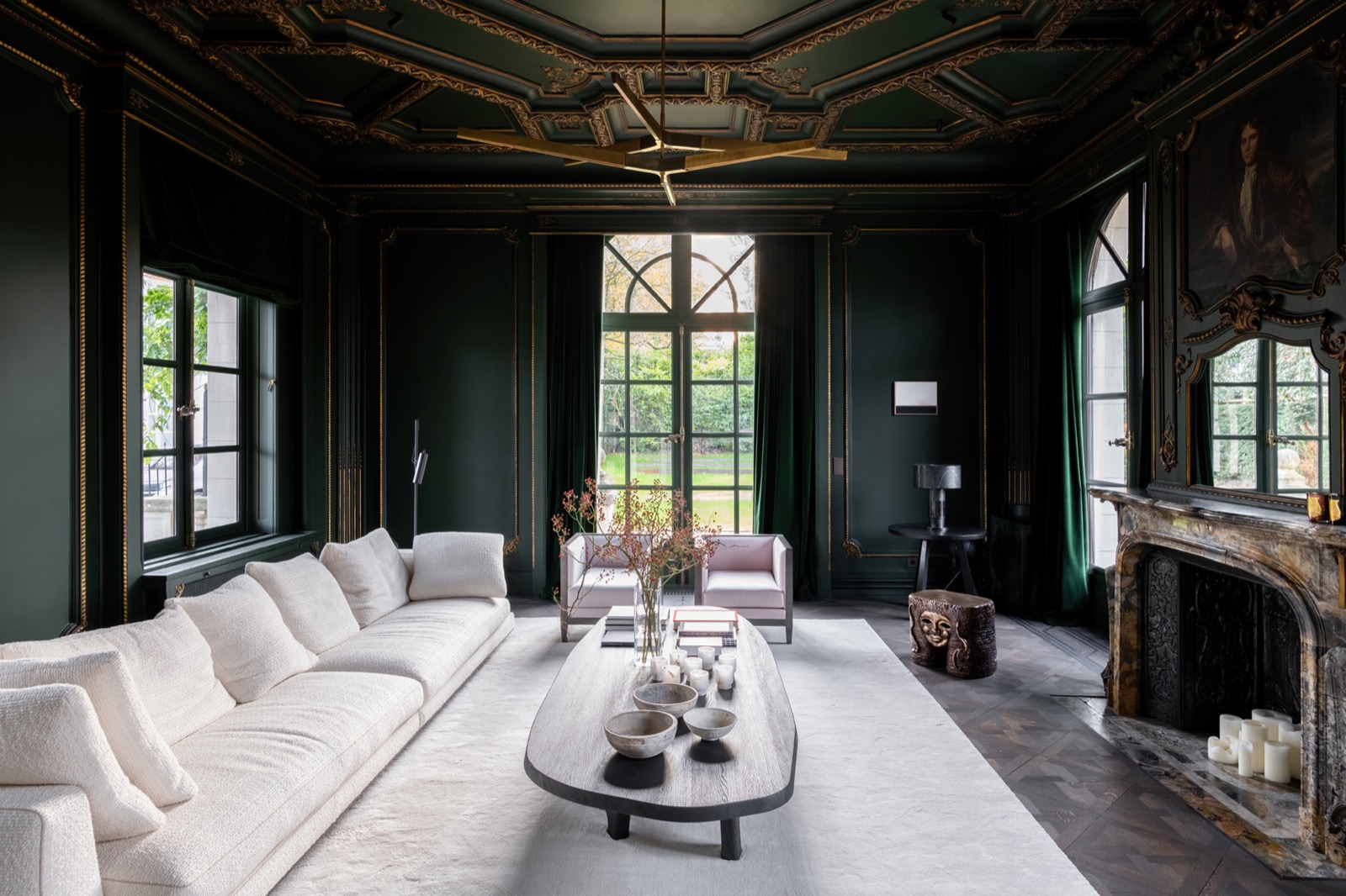 woonkamer met luxe meubels