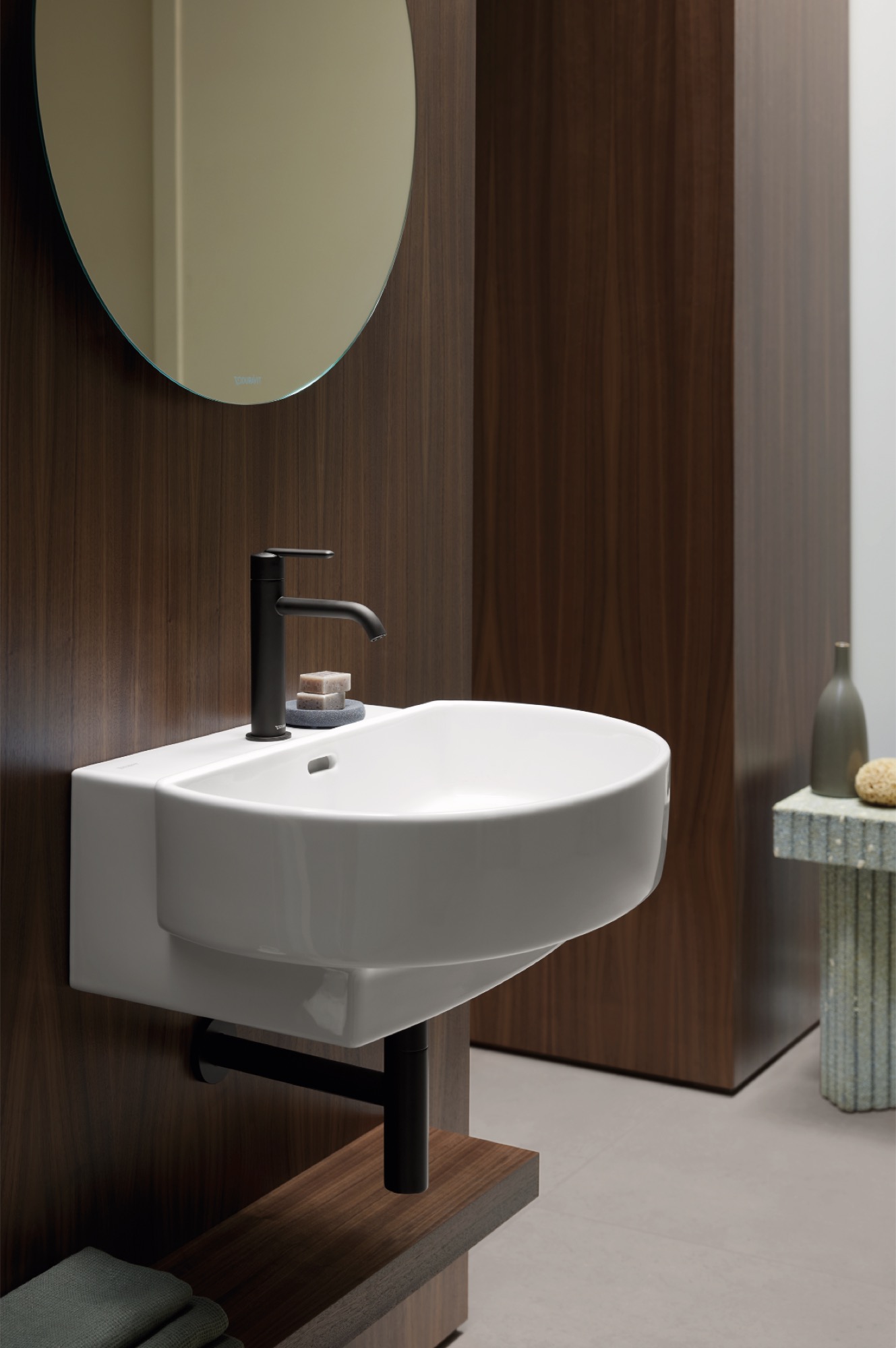 luxe wasbak met ronde spiegel