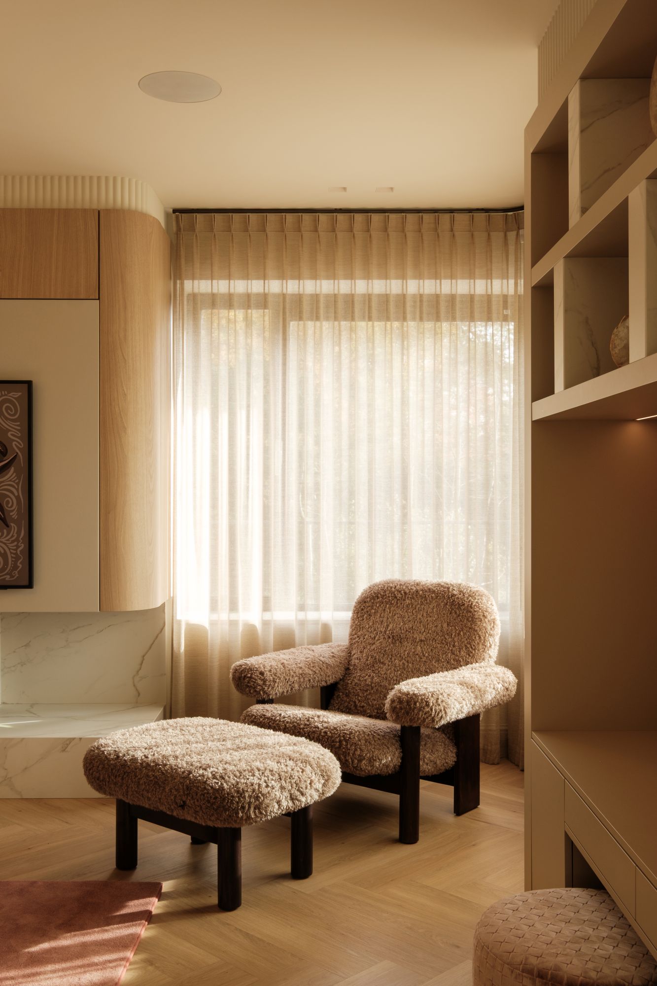 luxe stoel met voetenbankje