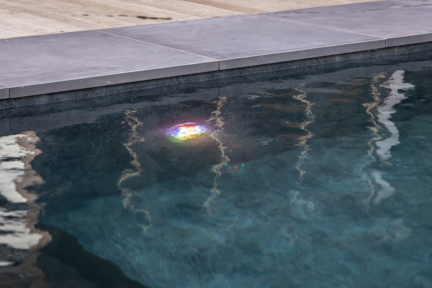 zwembad met gezuiverd water