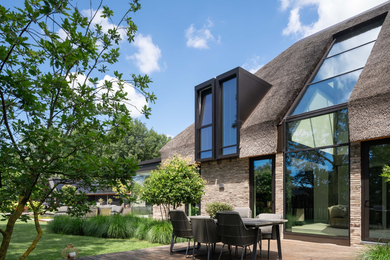 tuinset bij villa