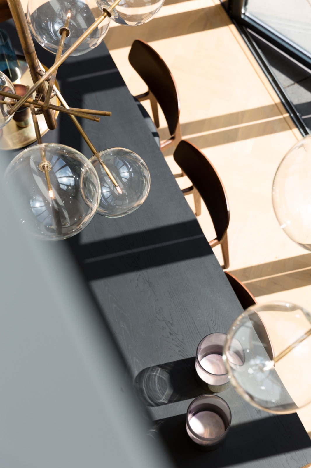 luxe eettafel met stoelen