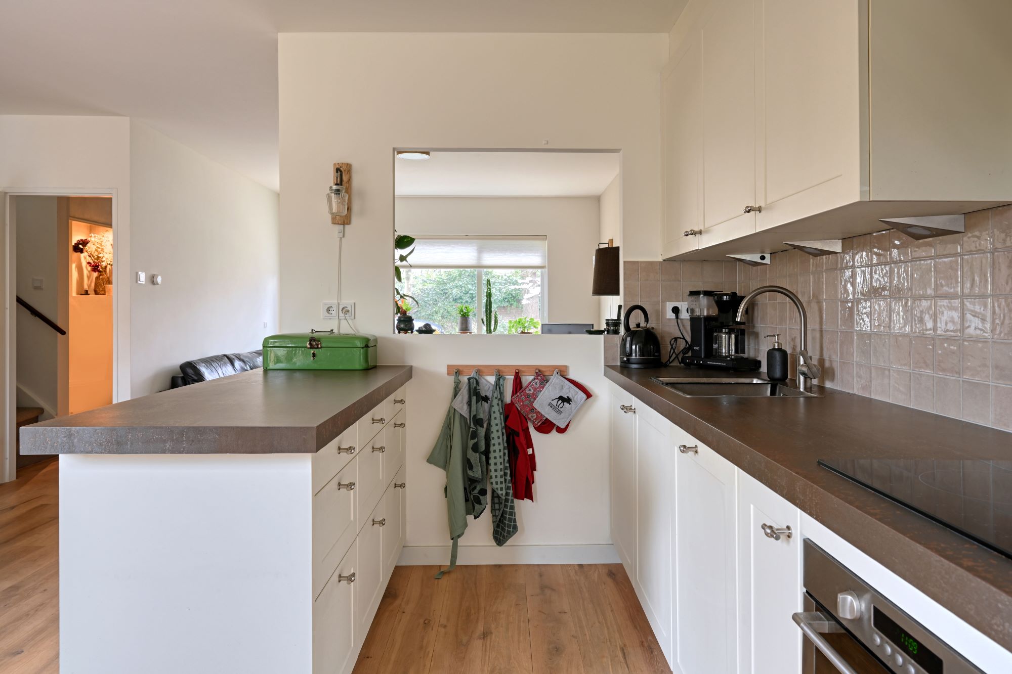 keuken met keramisch keukenblad