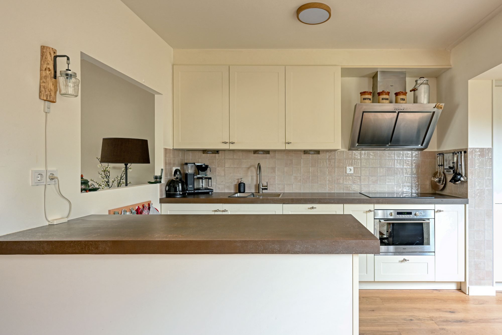 keramisch keukenblad in keuken