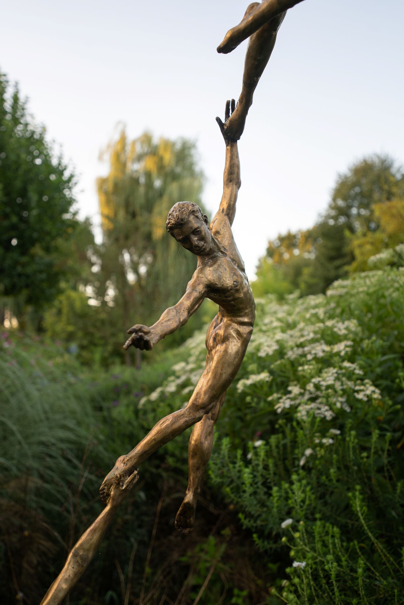 exclusieve tuin met kunst