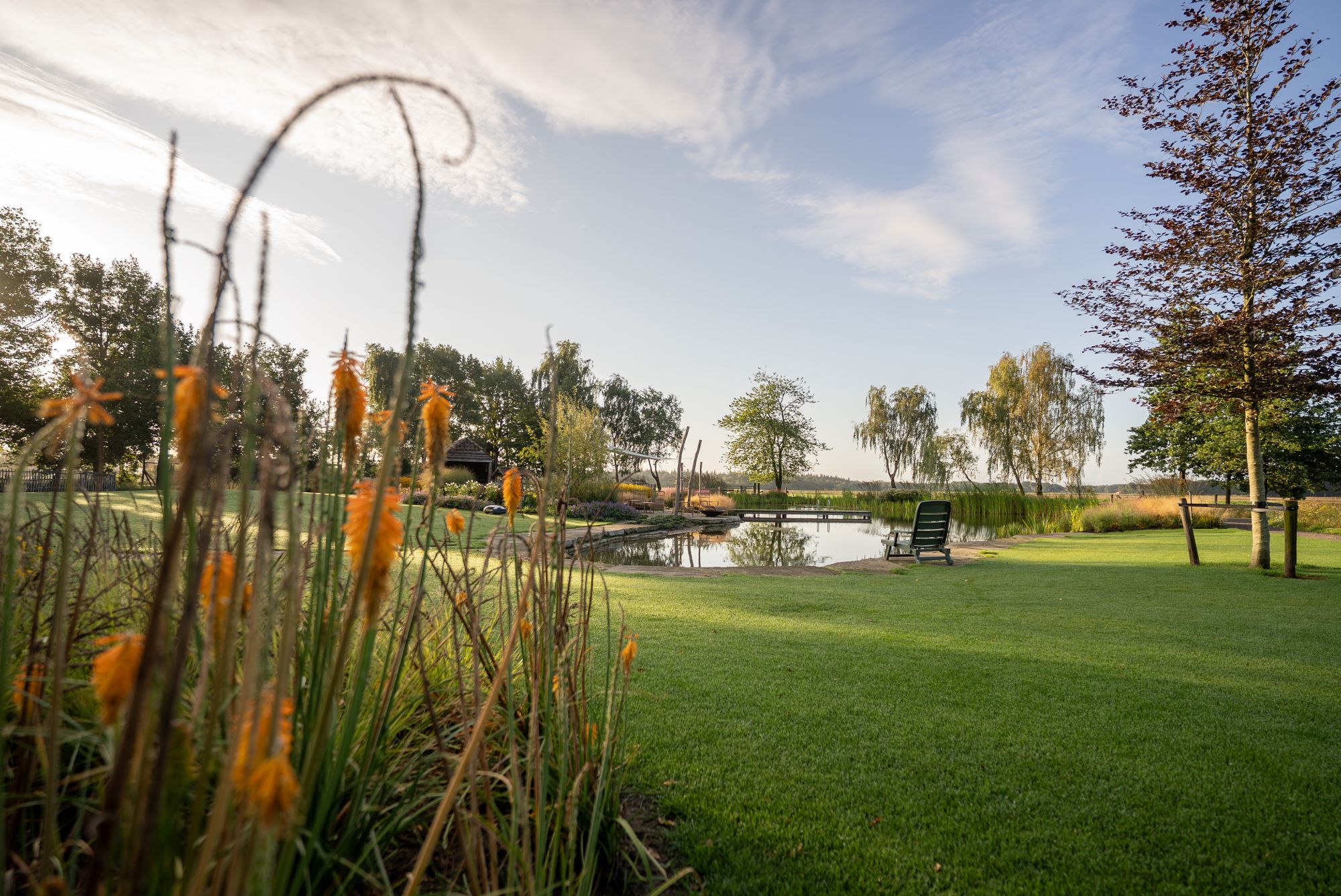 luxe tuin met vijver
