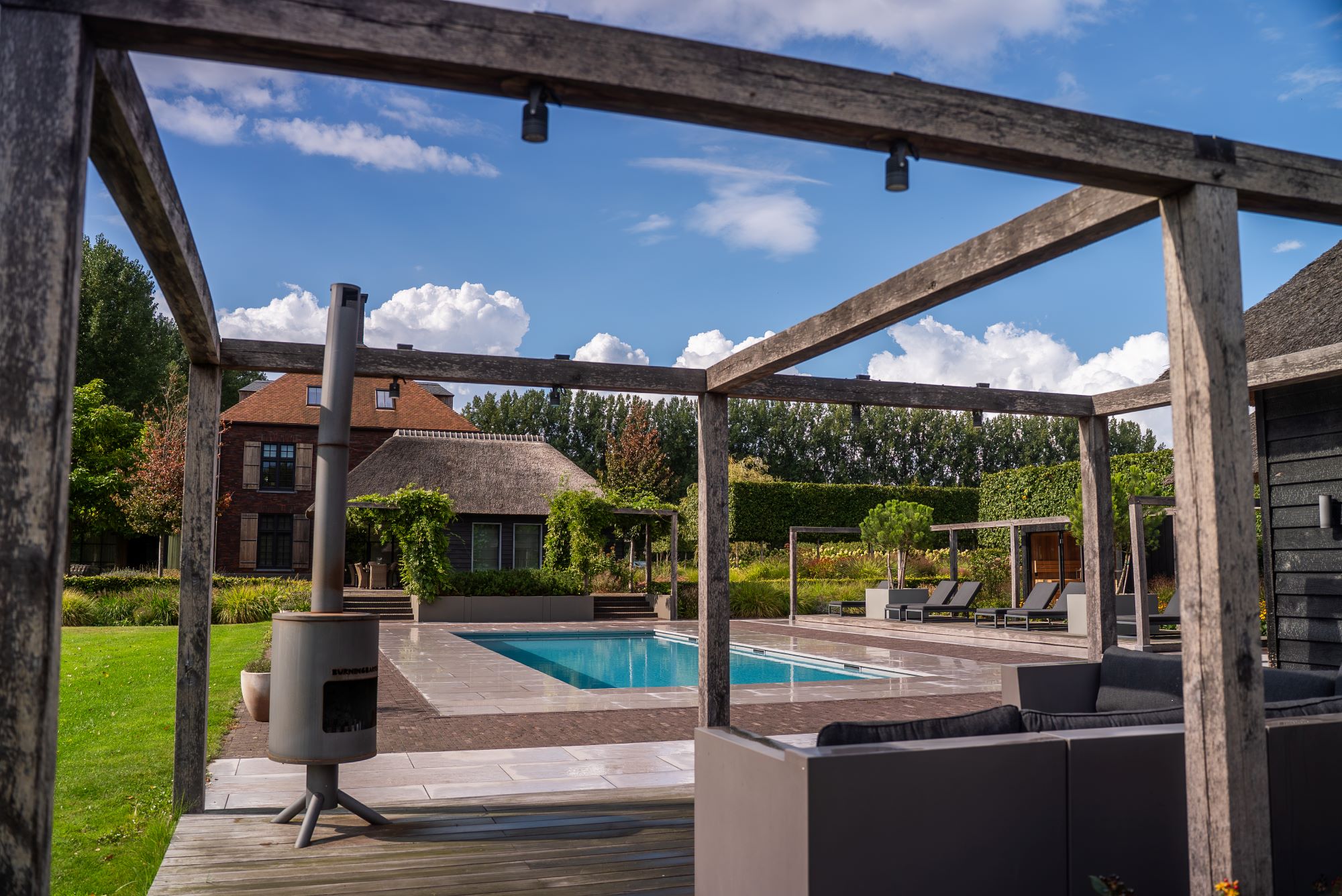 exclusief zwembad bij villa