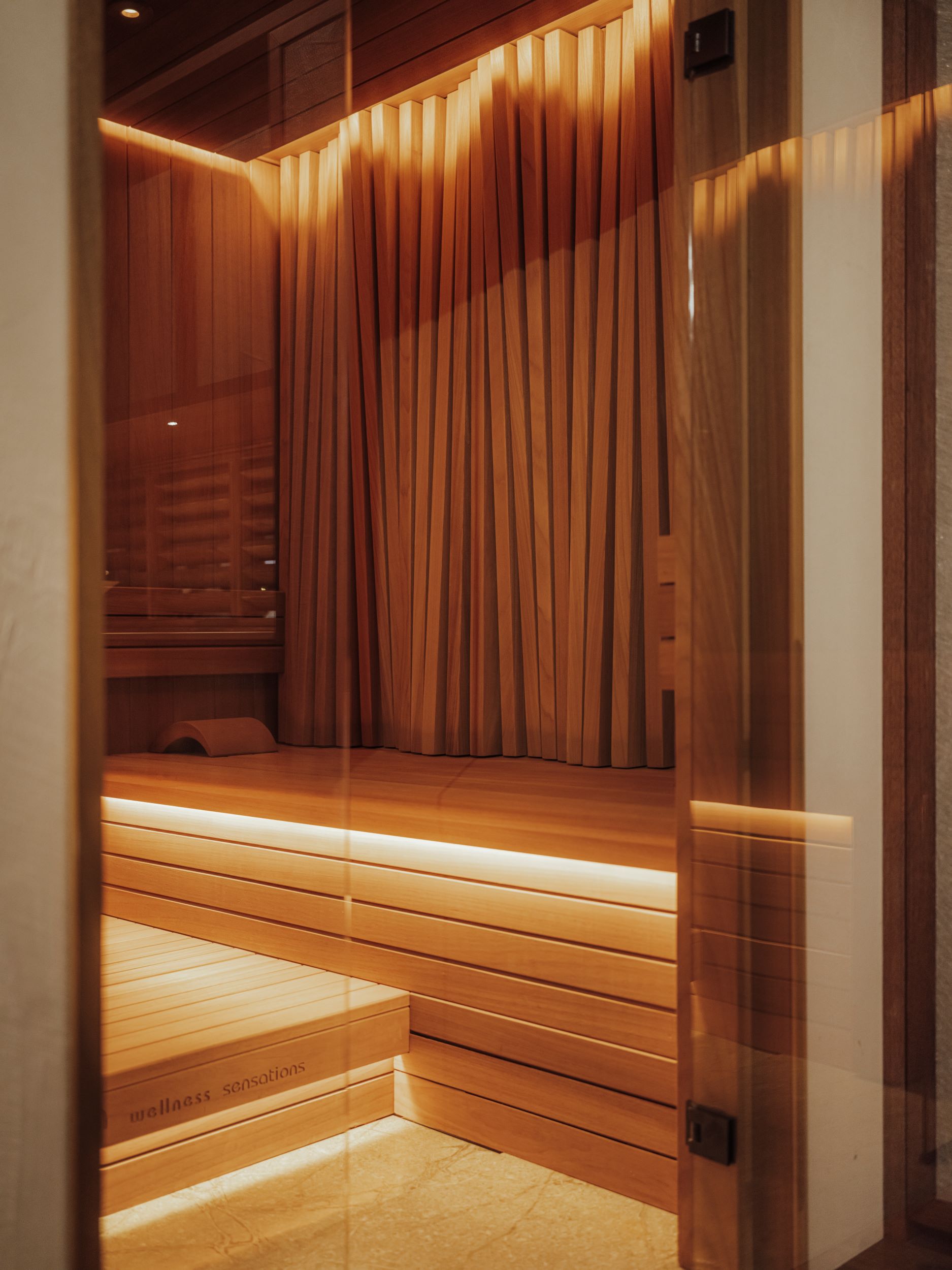 luxe sauna