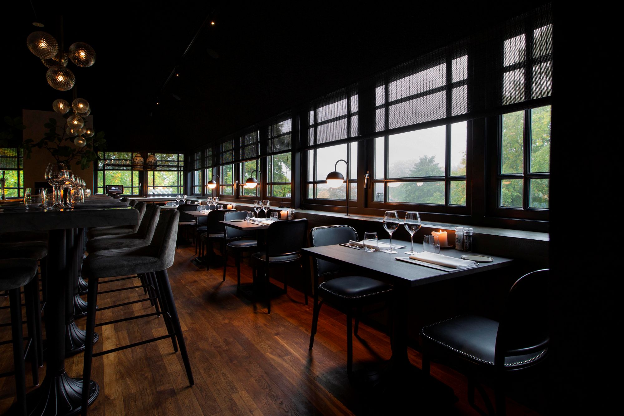 restaurant