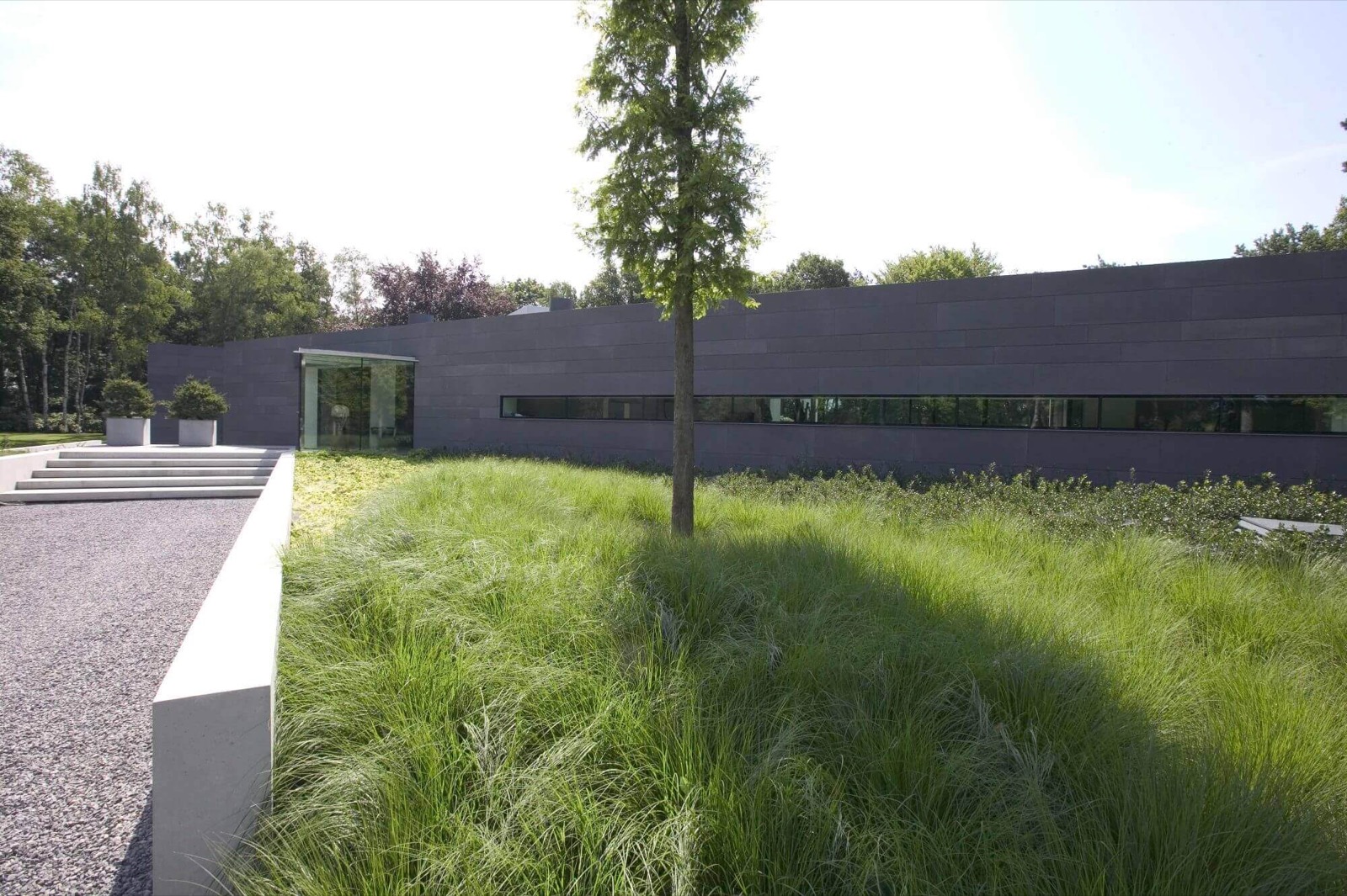 oprit bij moderne villa