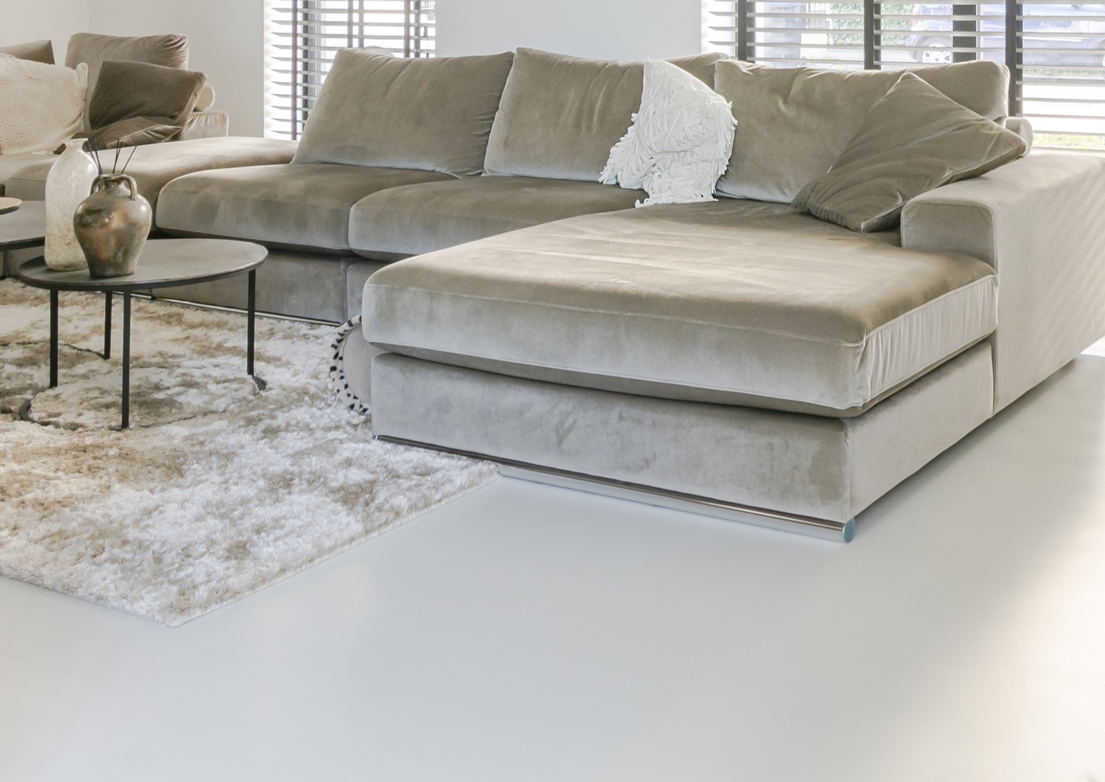 woonkamer met luxe gietvloer