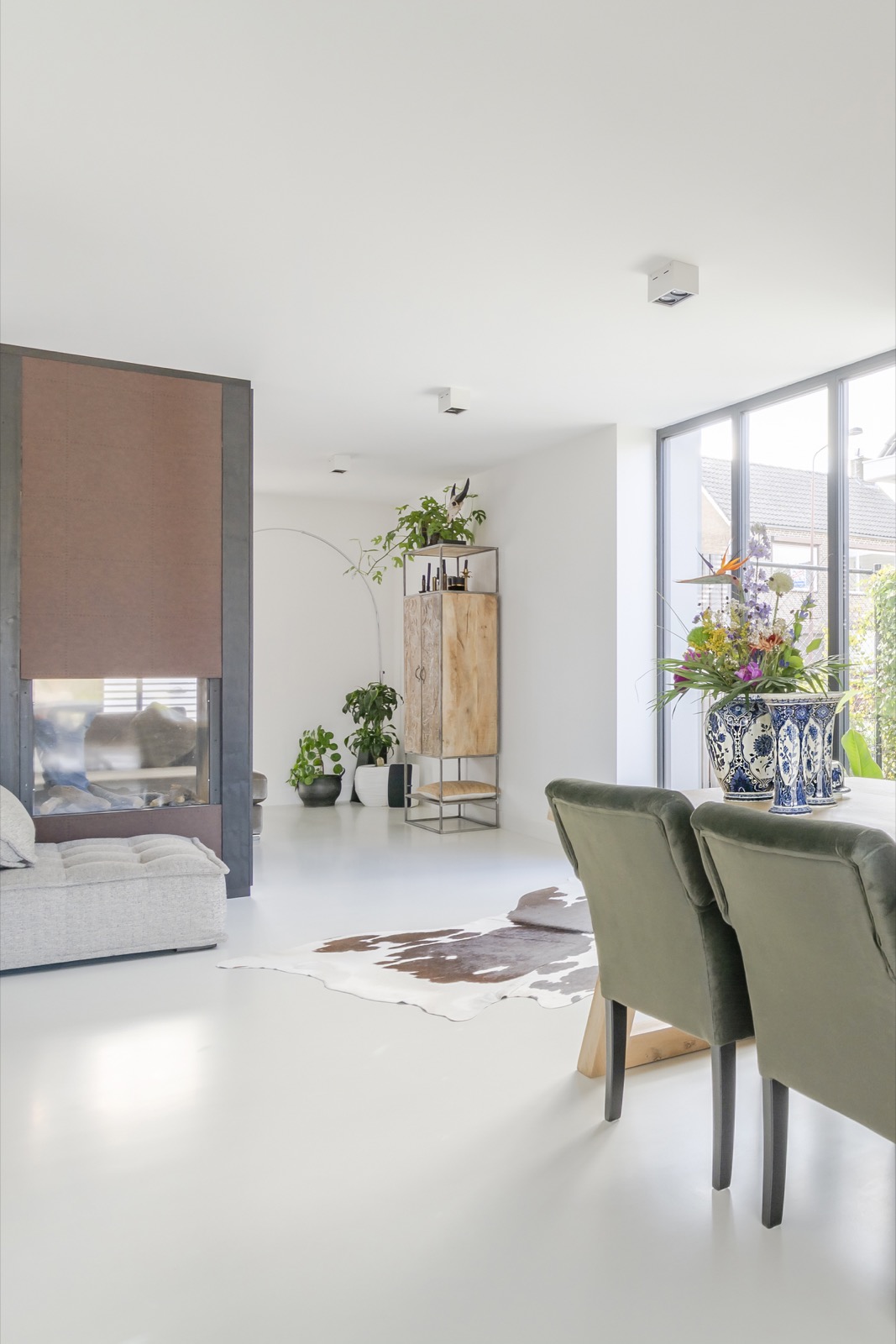 eetkamer met design gietvloer