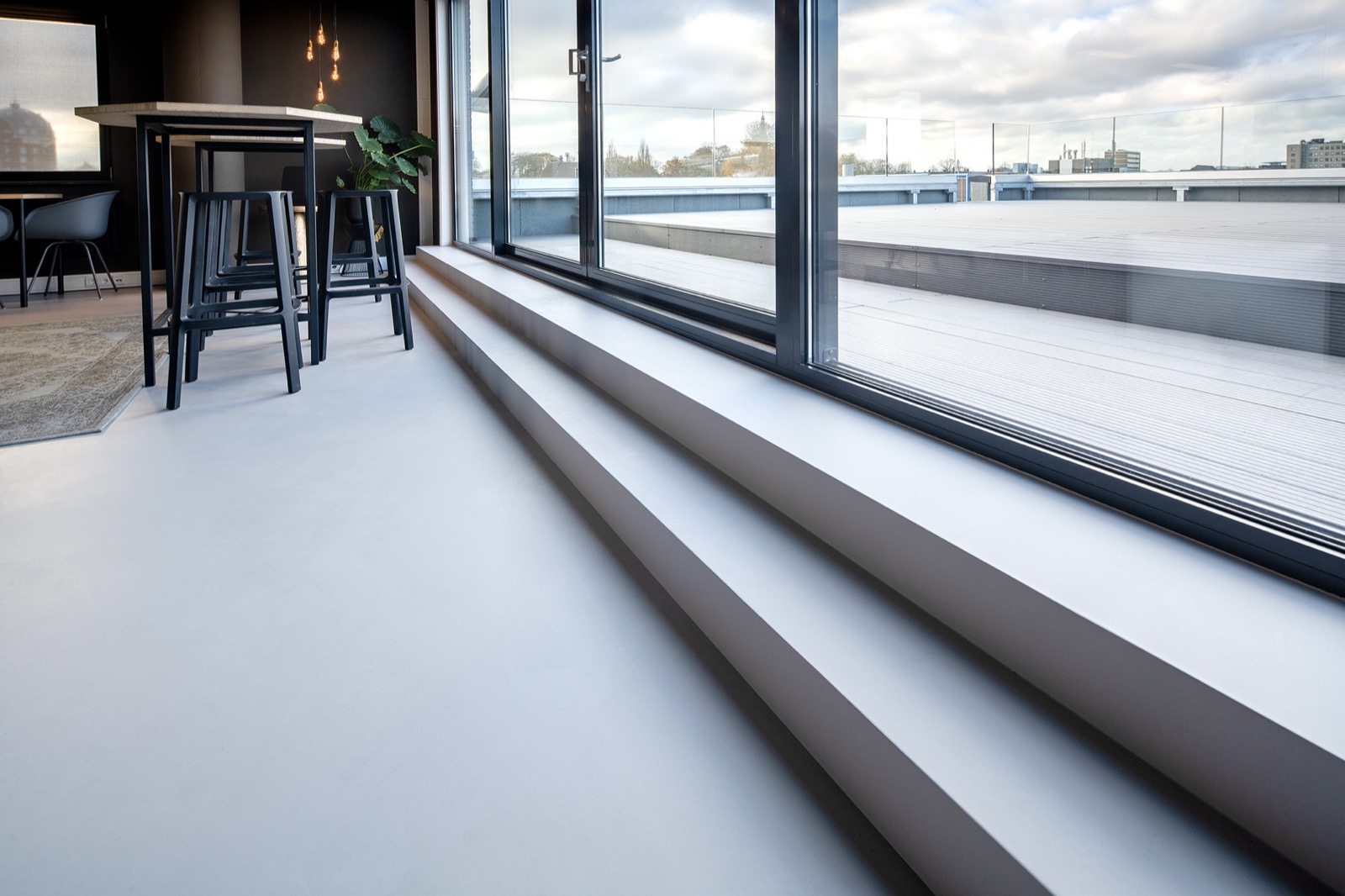 interieur met design gietvloer