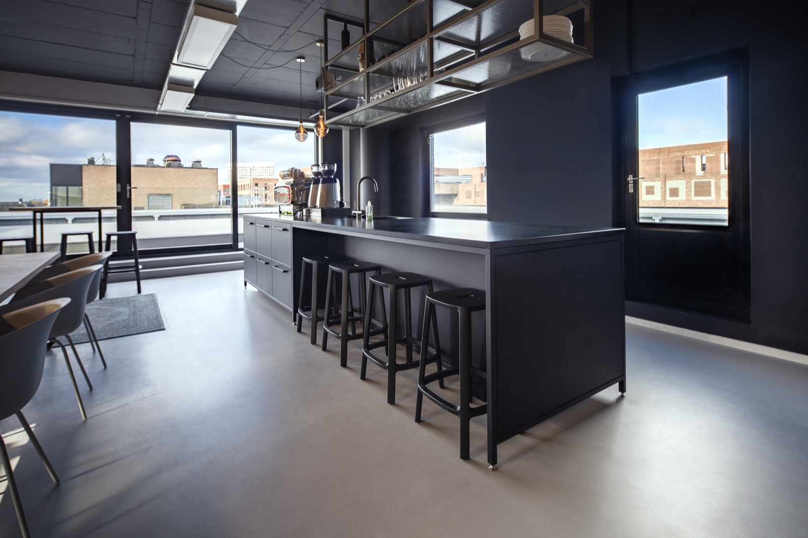 interieur met luxe gietvloer