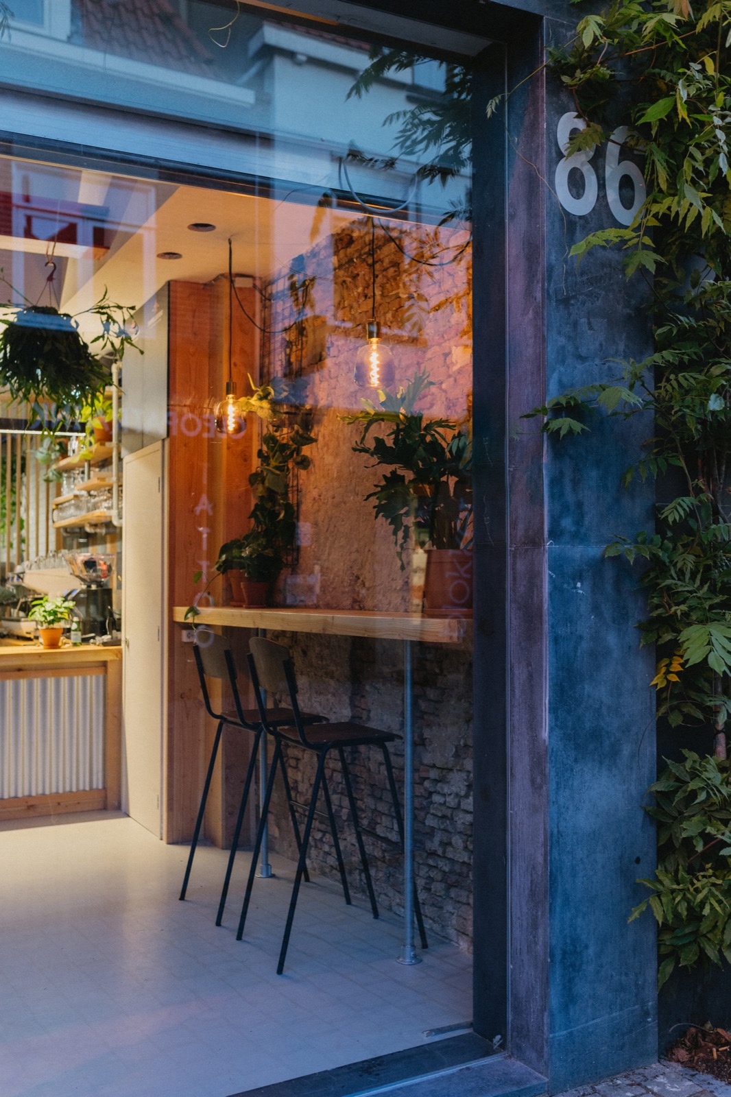 broodjeszaak met design gietvloer