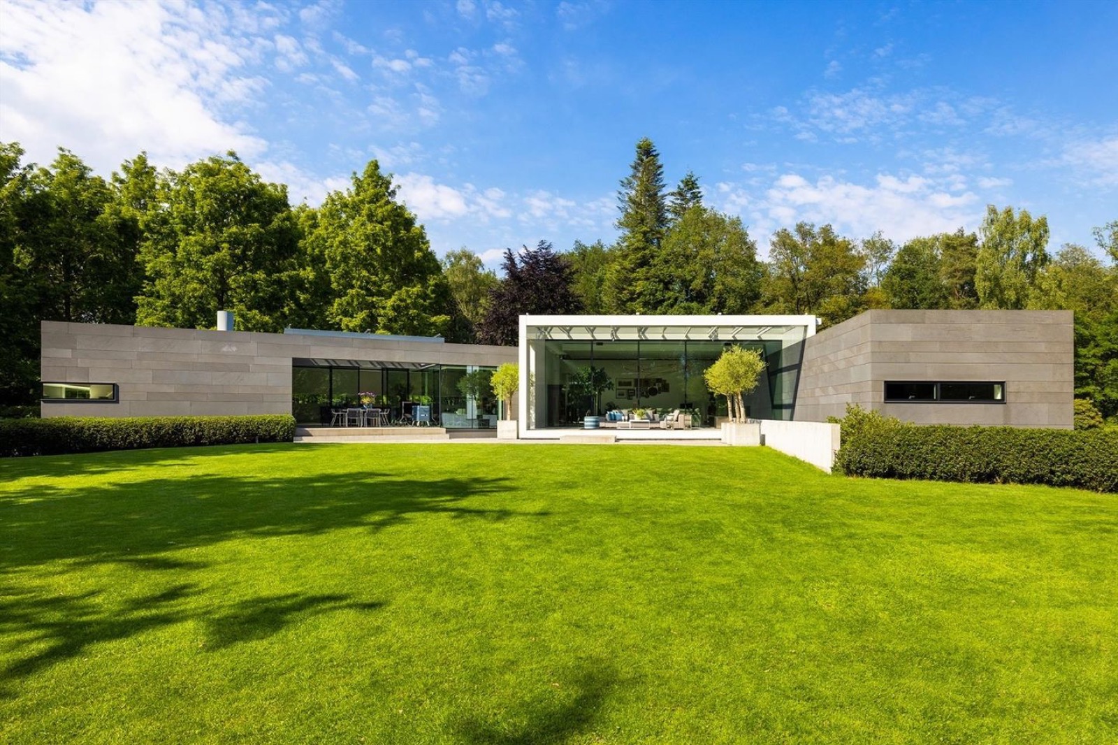 moderne villa met gietvloer