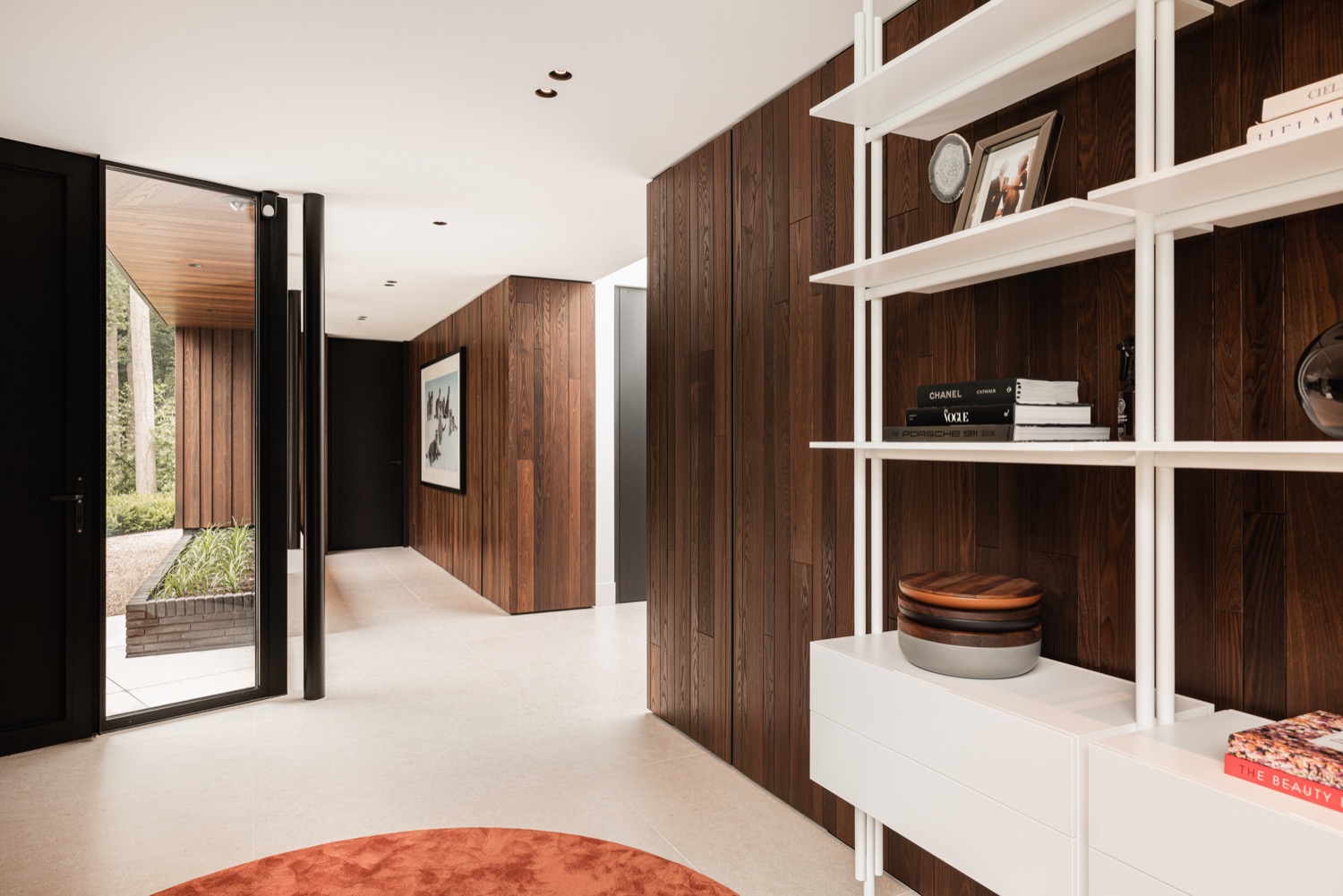 moderne witte kast