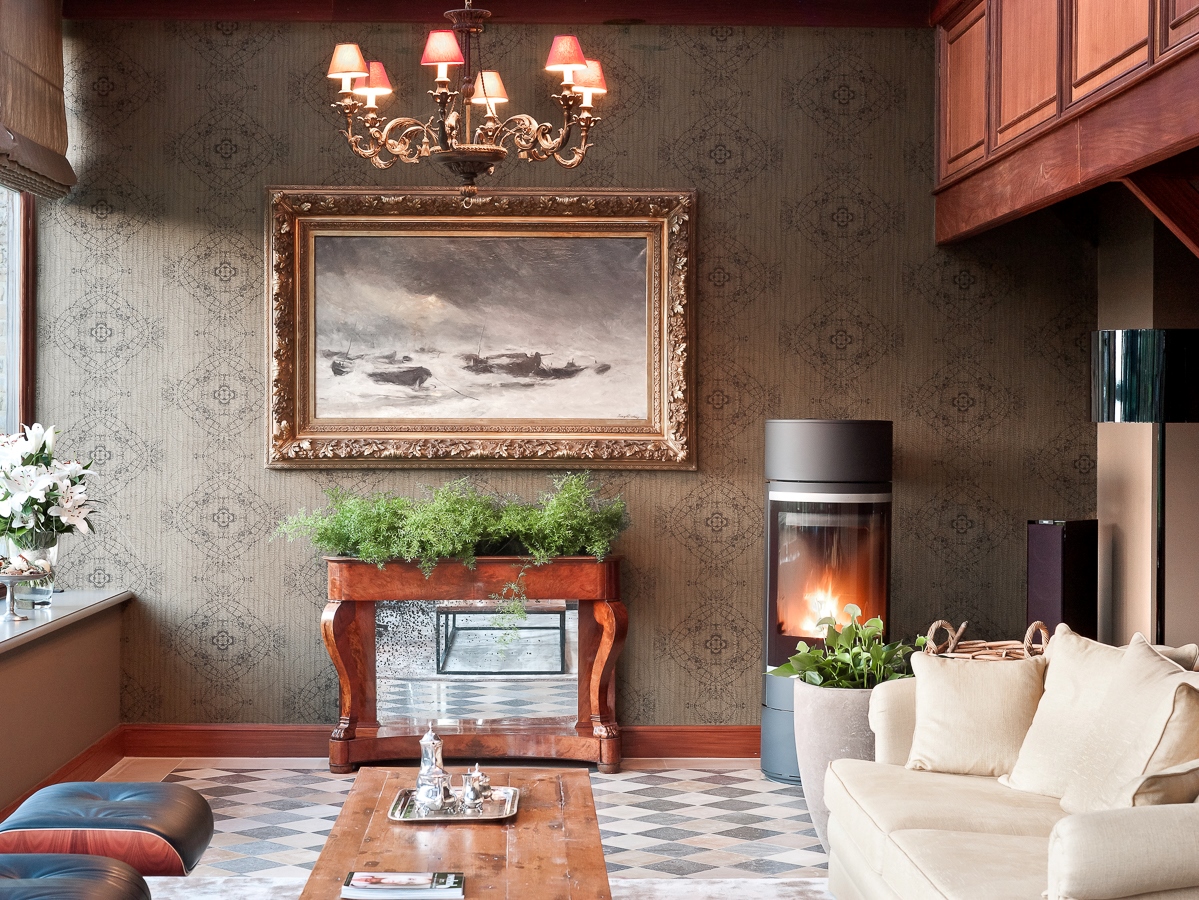 Luxe zitkamer met kunst