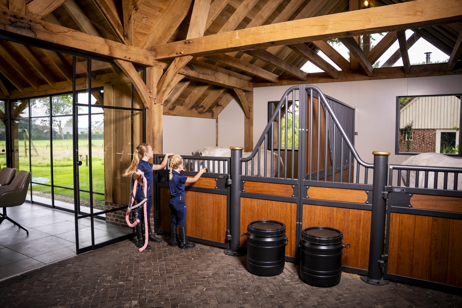 eiken paardenstal op maat