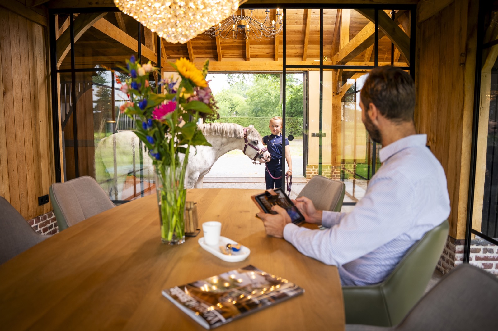 tuinkamer bij paardenstal