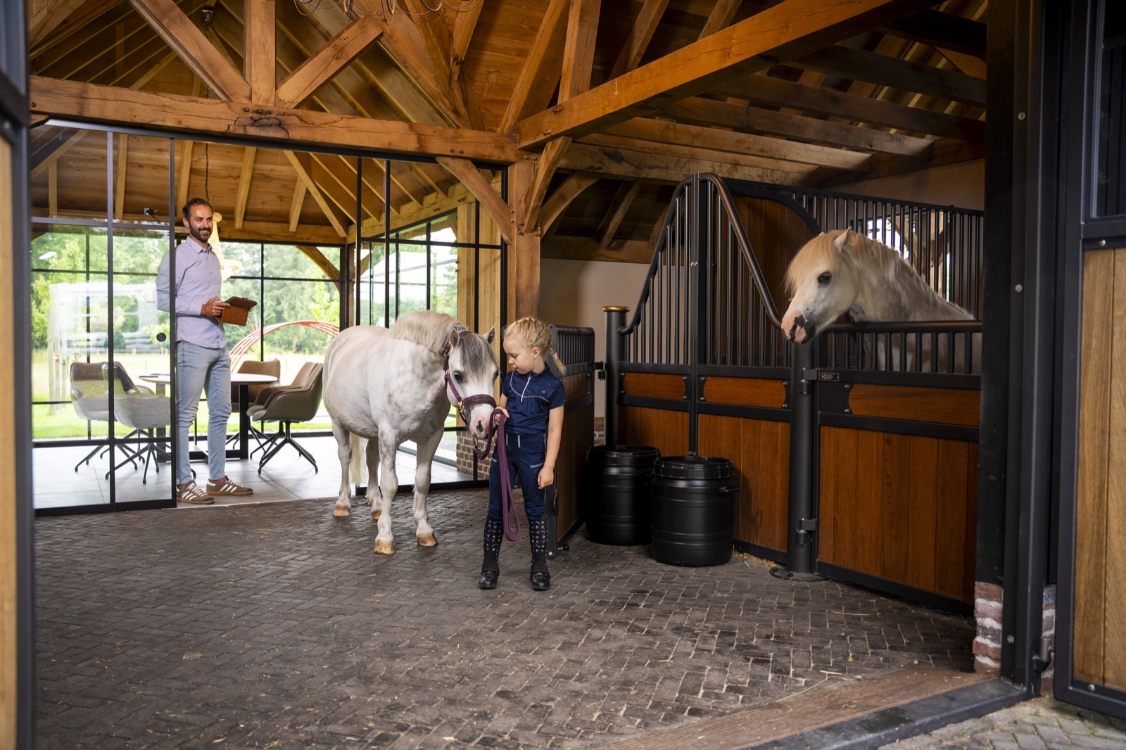 maatwerk eiken paardenstal