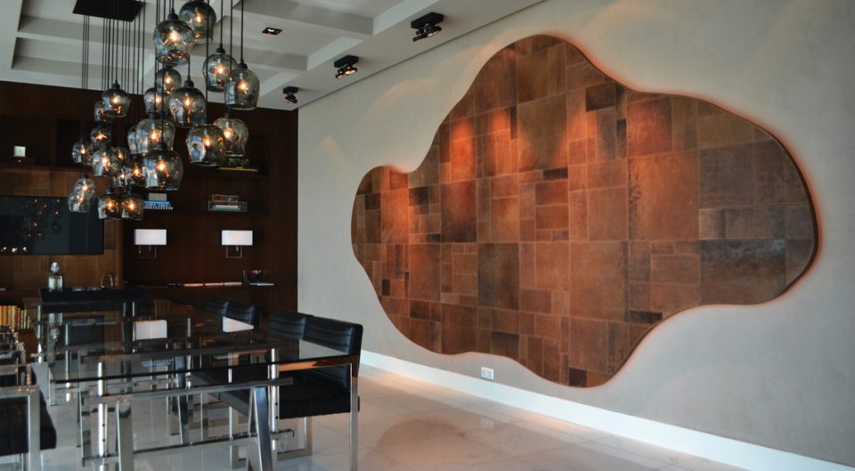 luxe boardroom met kunst