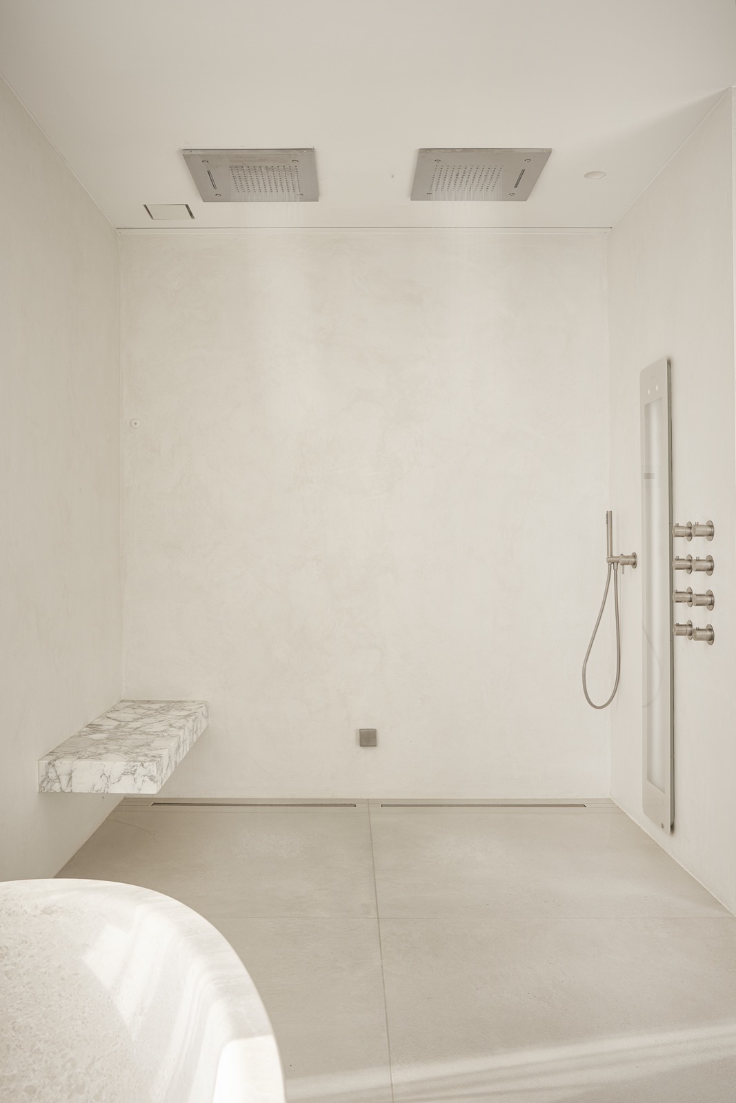 dubbele douche met luxe kranen