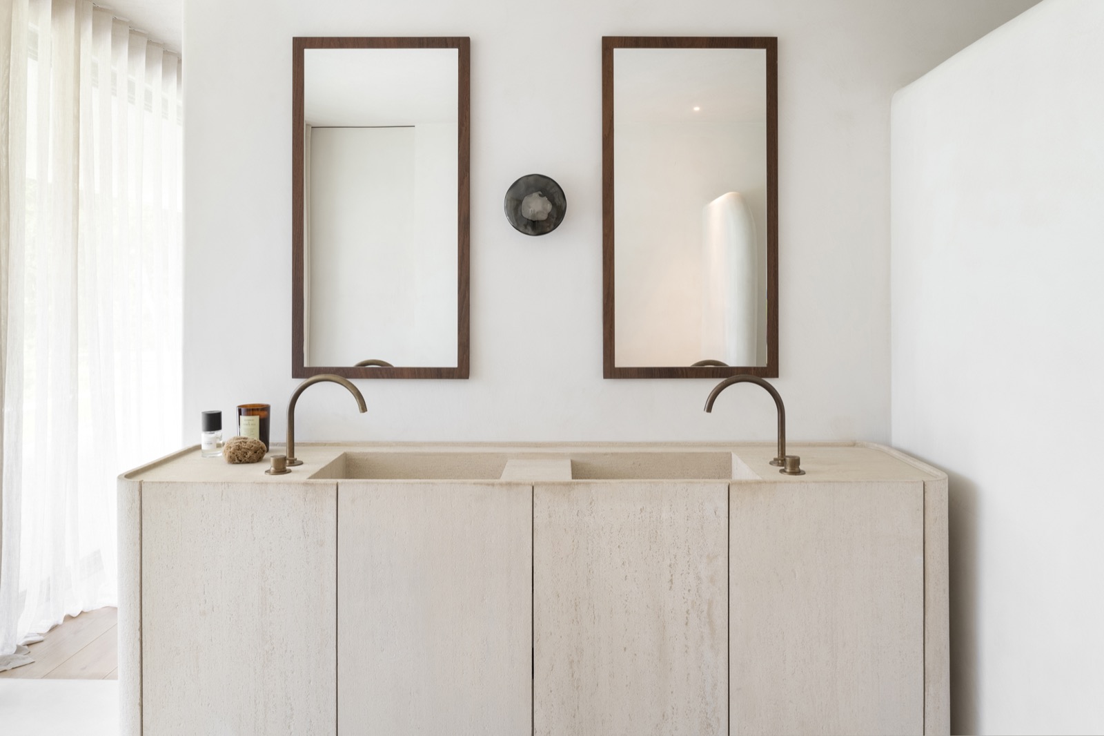 badkamermeubel met design kranen