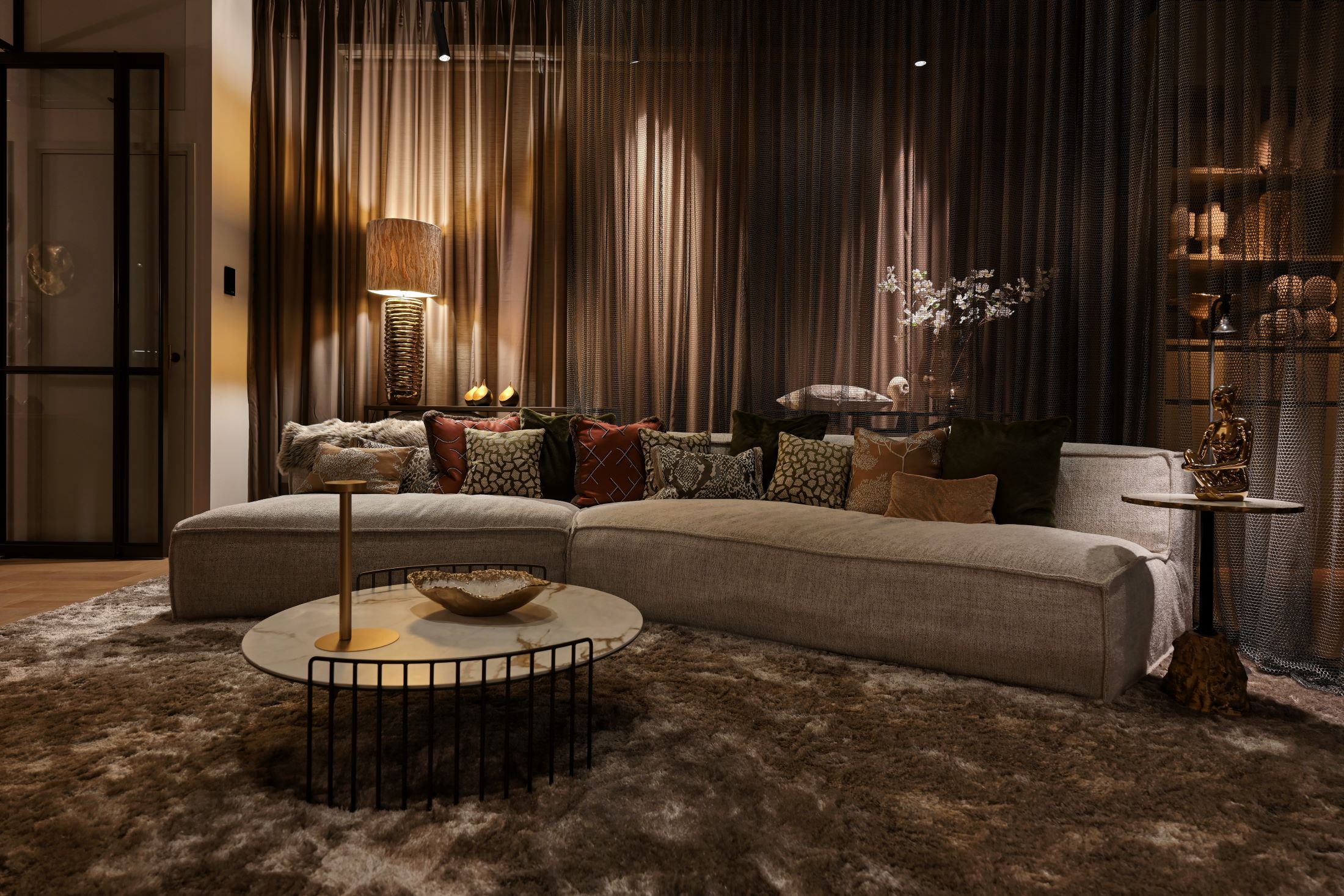 luxe bank met salontafel