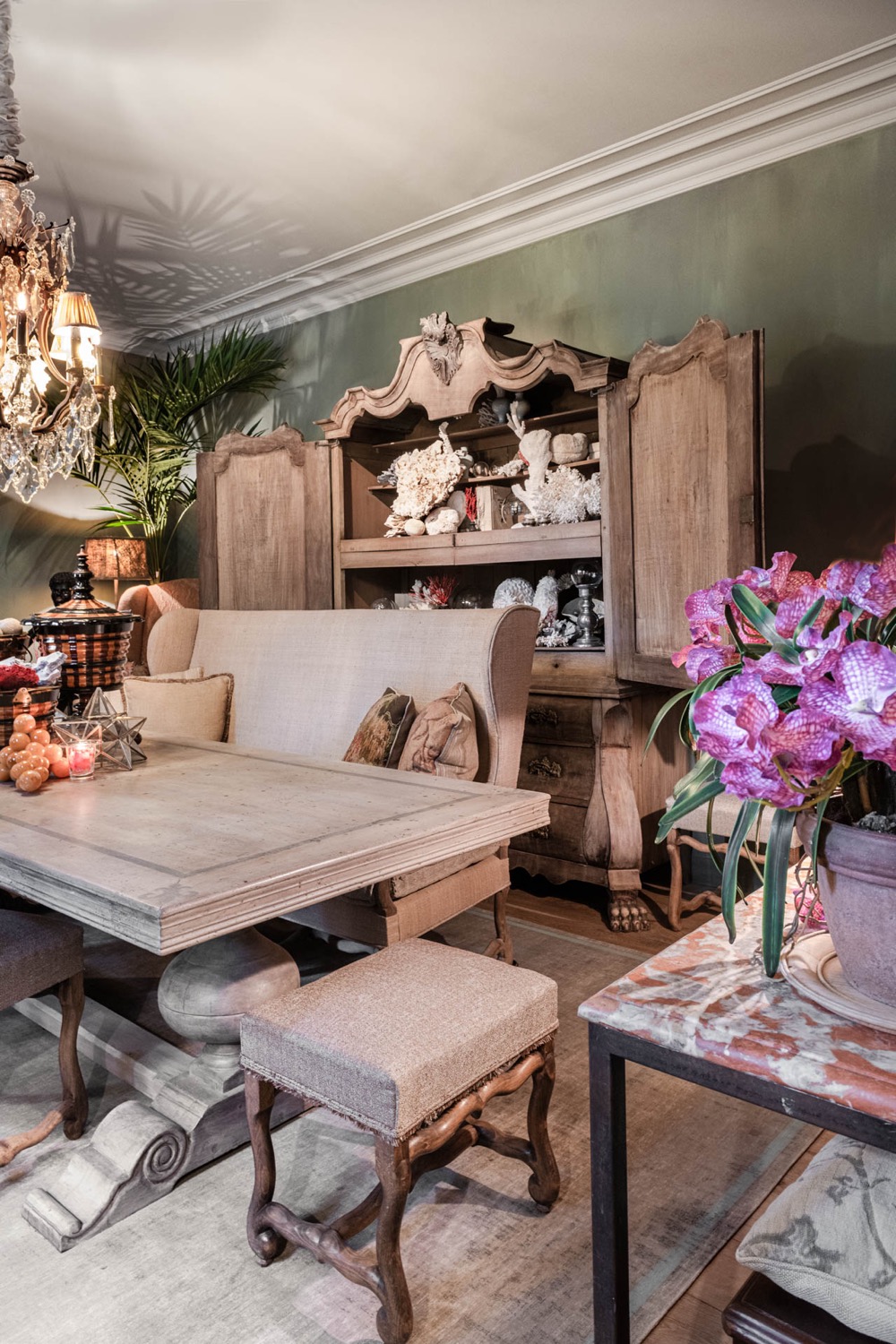 luxe tafel met stoel