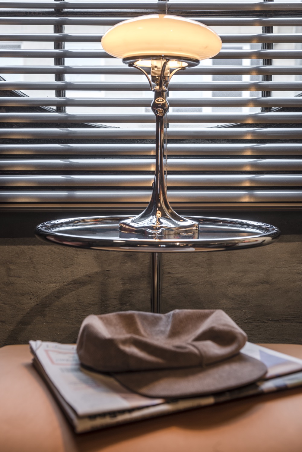 tafel met pet