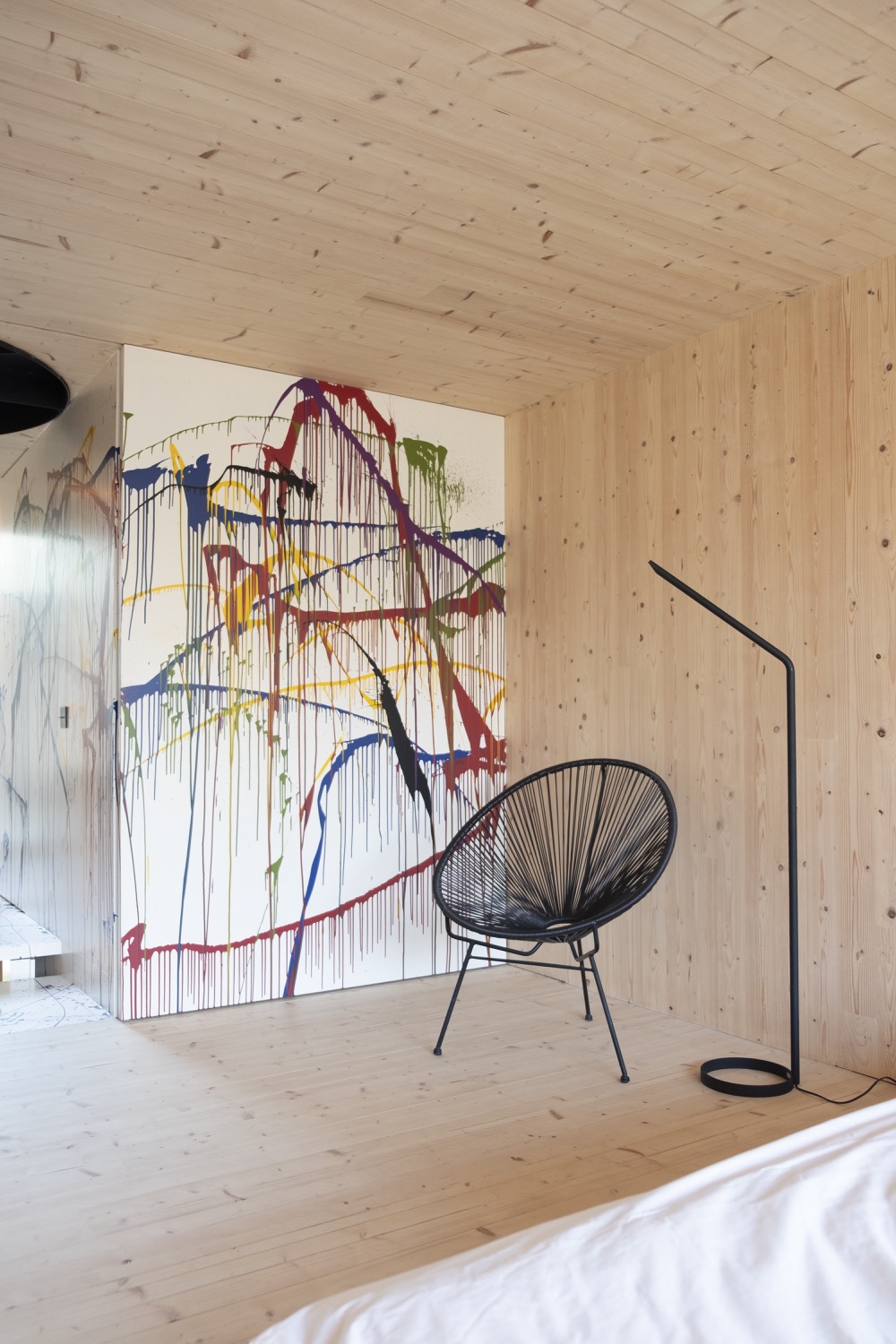 moderne stoel met kunst