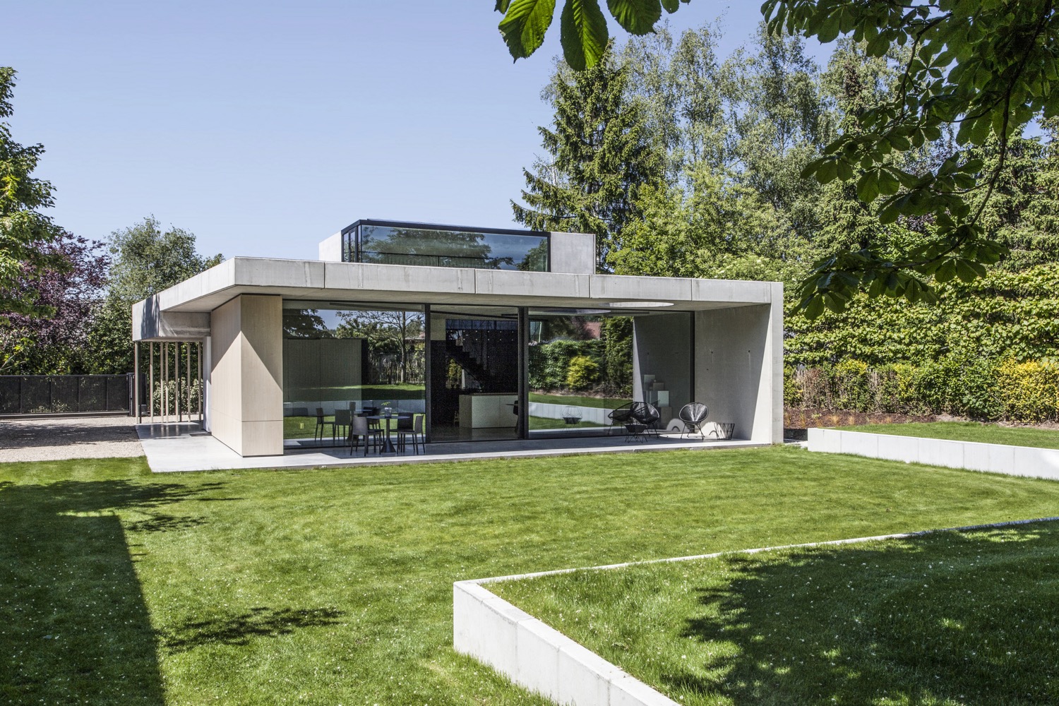 moderne villa met beton