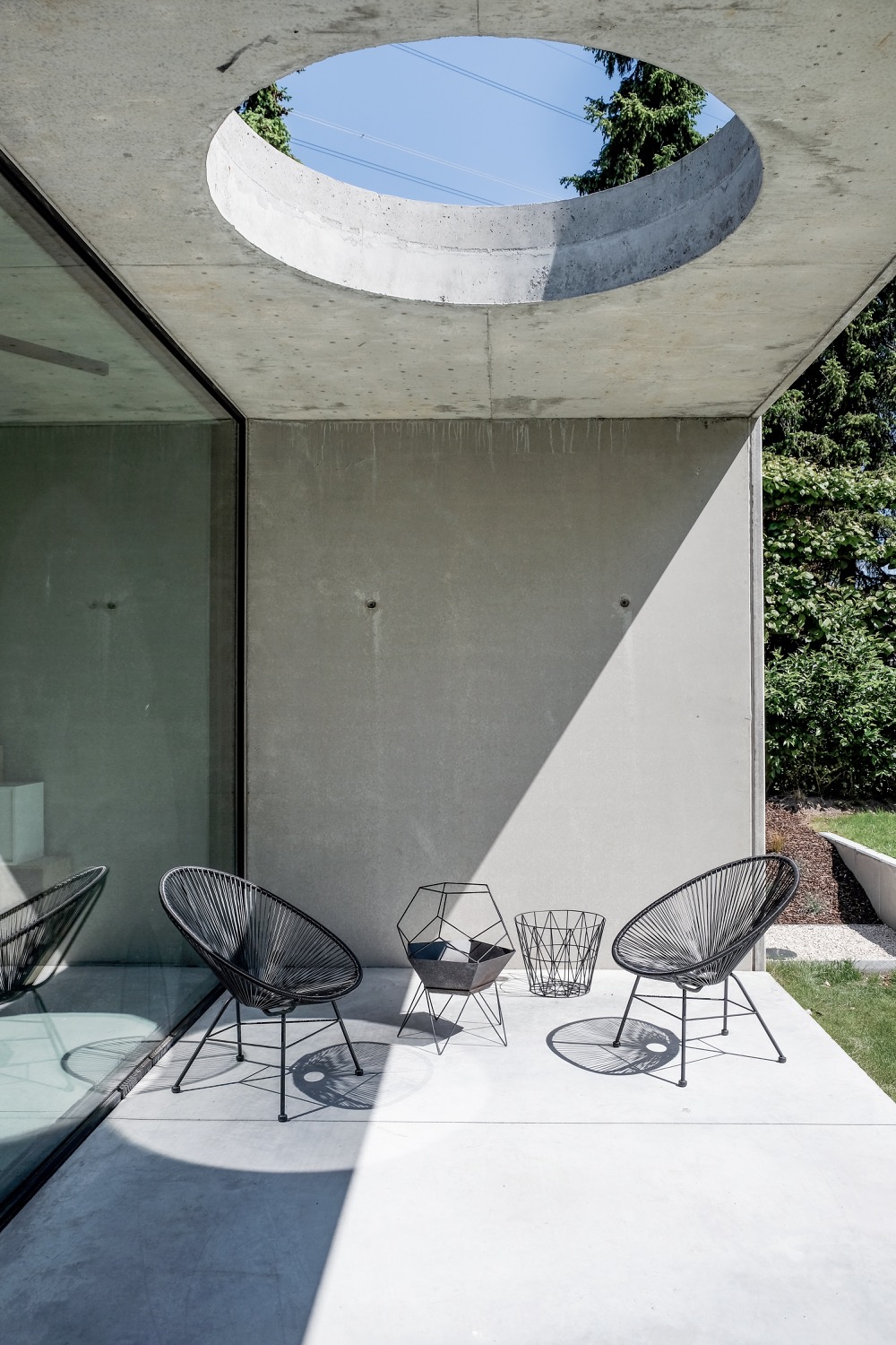 terras met tuinmeubels