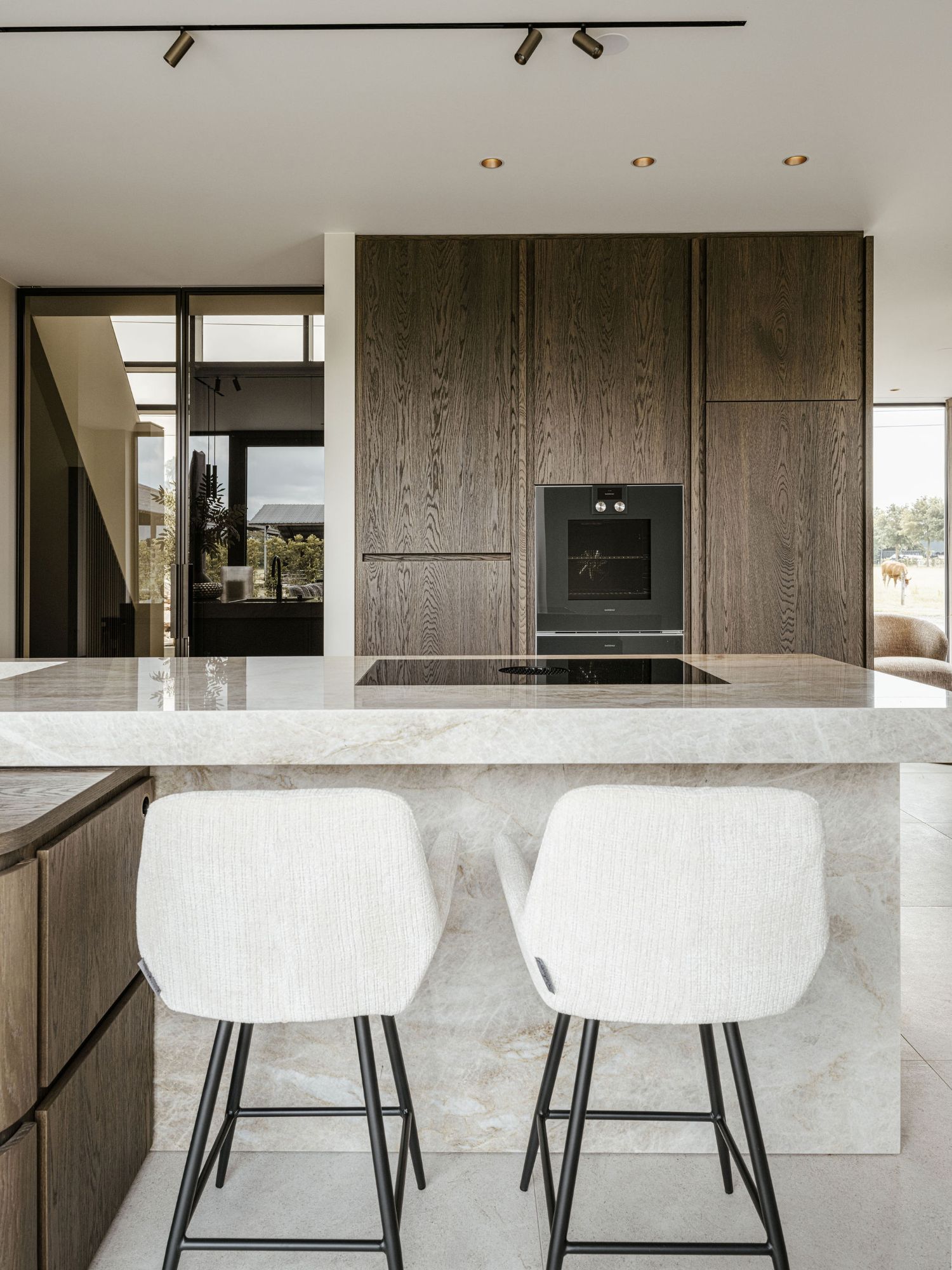 barkrukken in keuken