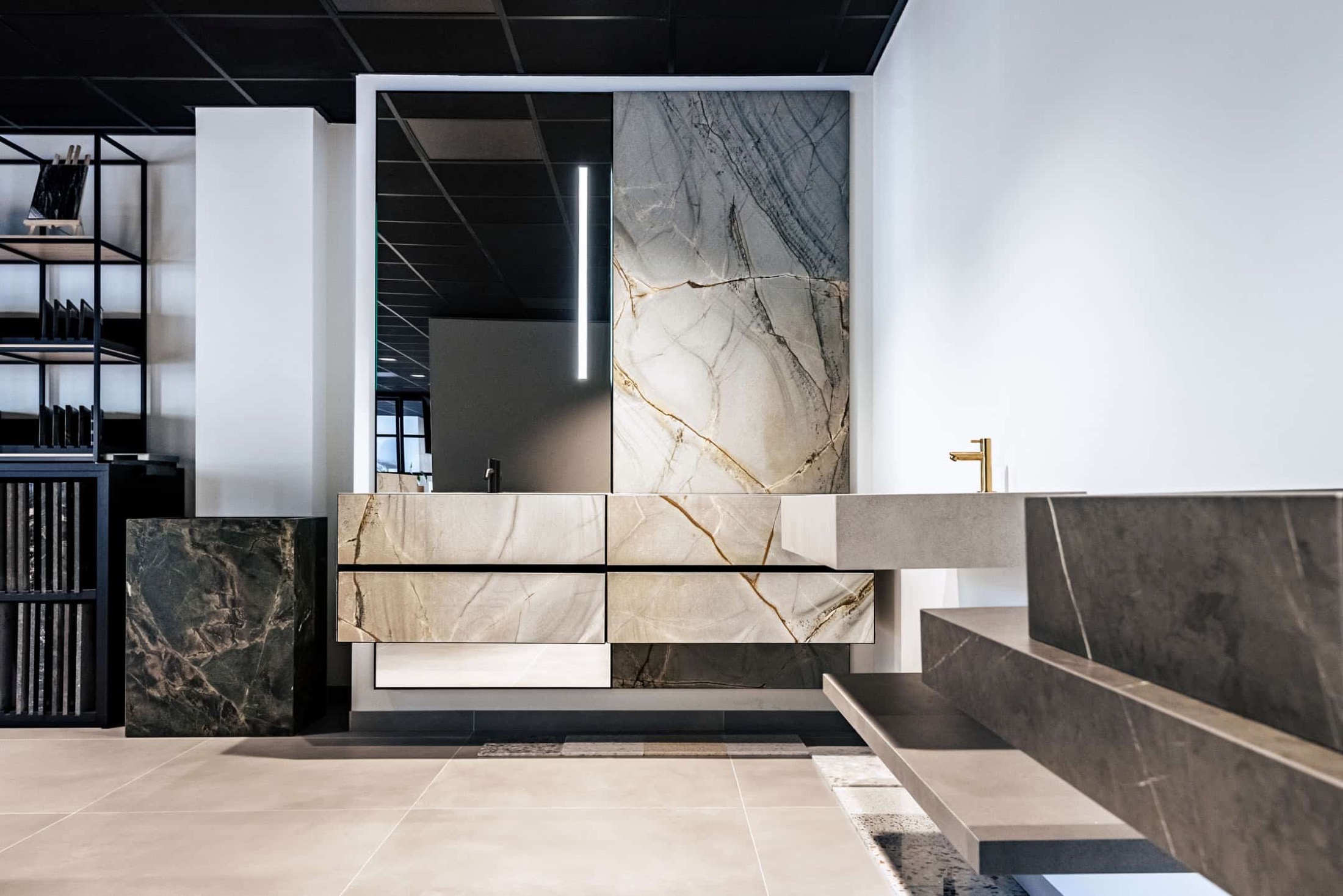 stalen luxe afwerkingen