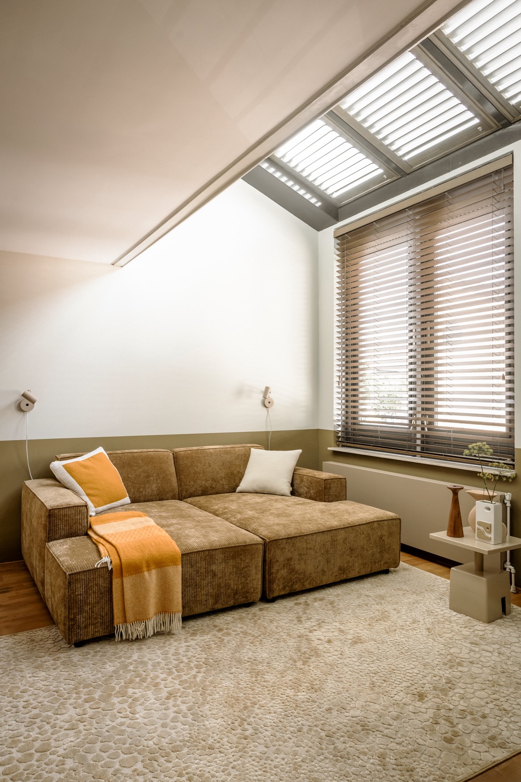 luxe bank met design shutters