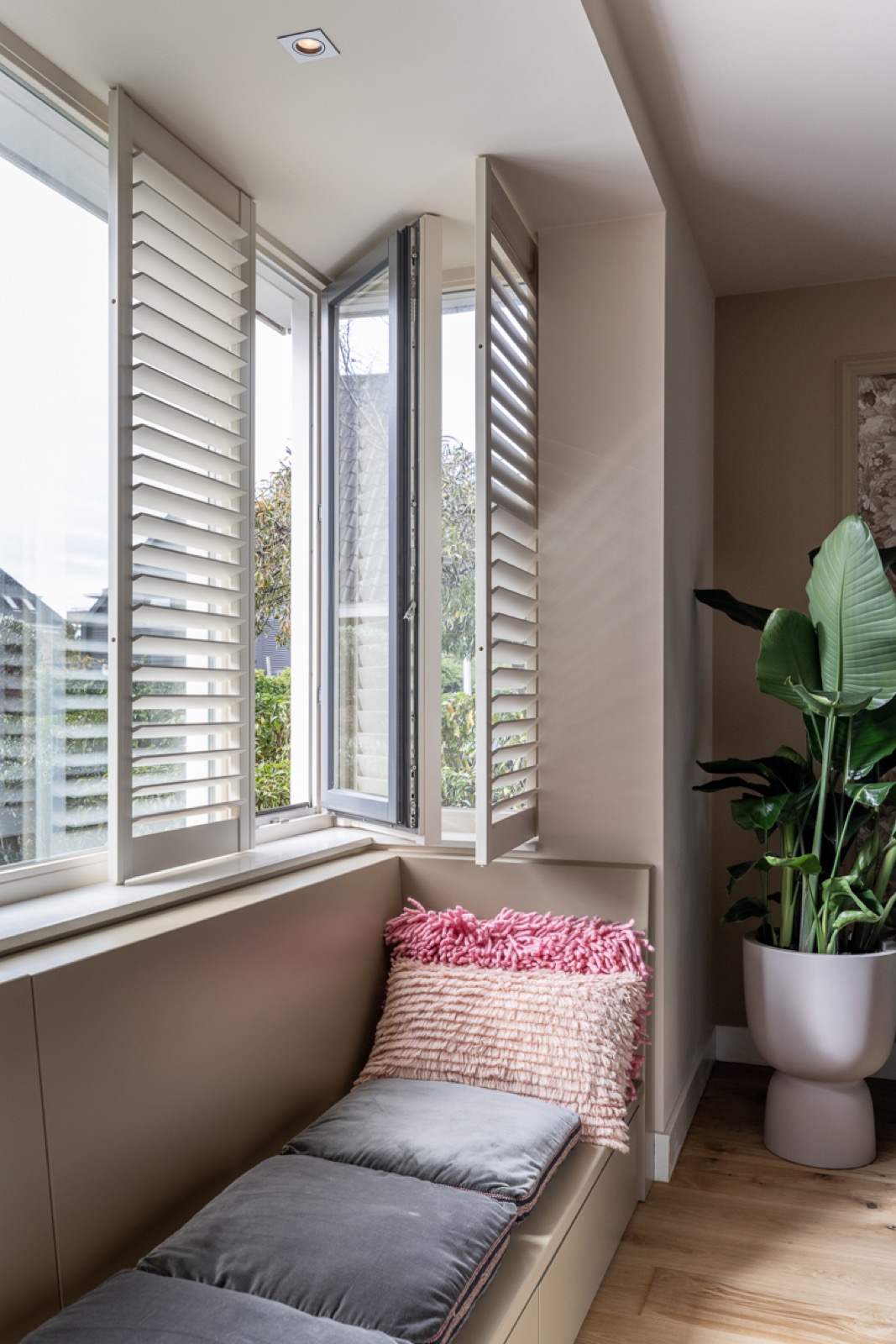 zithoek met luxe shutters