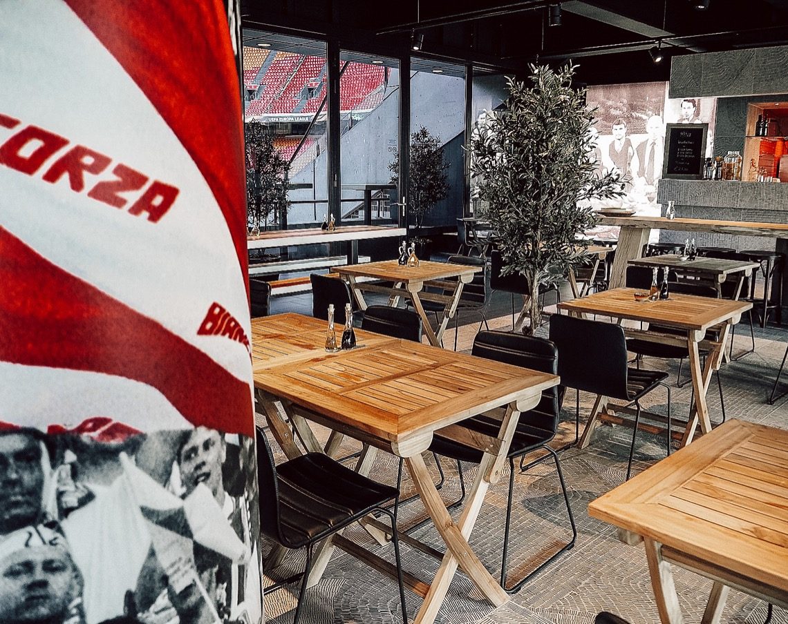 restaurant in arena